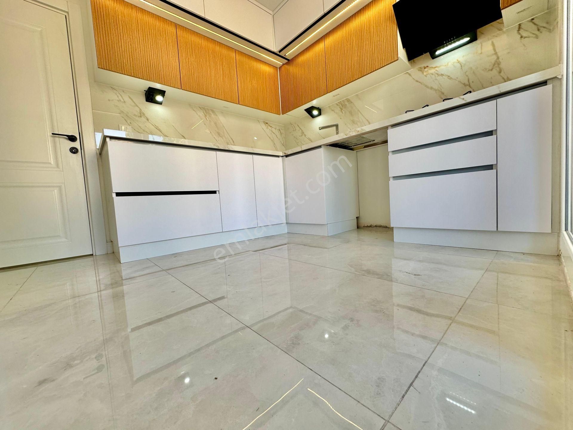 ꧁akçay Ay Emlaktan꧂ Türk Hamamlı Şık Tasarımlı Ebeveyn Banyolu Ön Cephe Satılık 3+1 Daire - Görsel 13