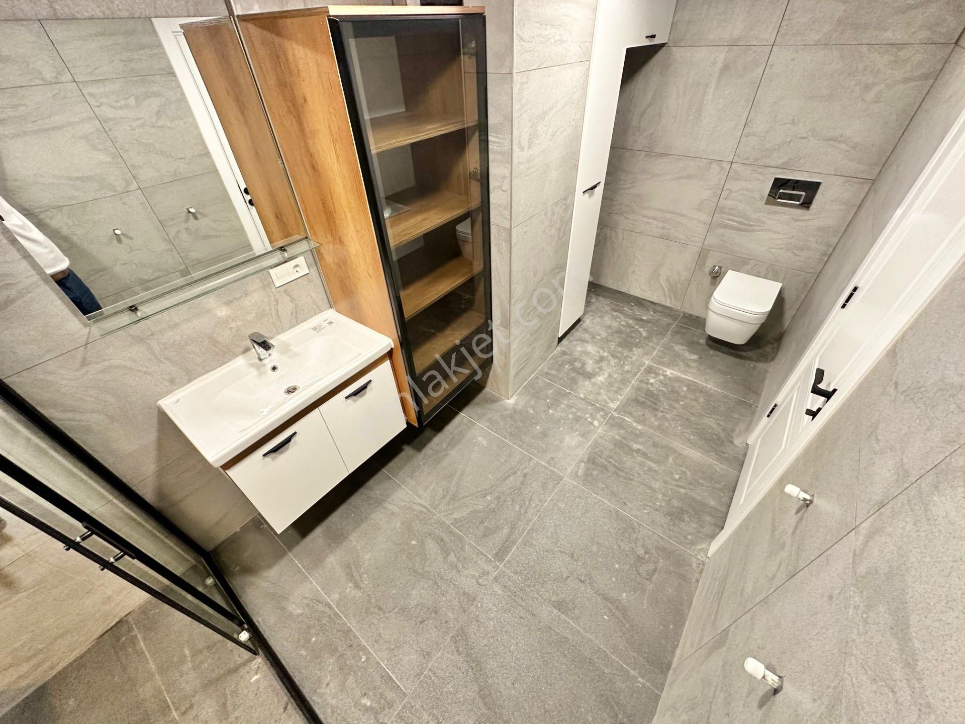 ꧁akçay Ay Emlaktan꧂ Türk Hamamlı Şık Tasarımlı Ebeveyn Banyolu Ön Cephe Satılık 3+1 Daire - Görsel 28