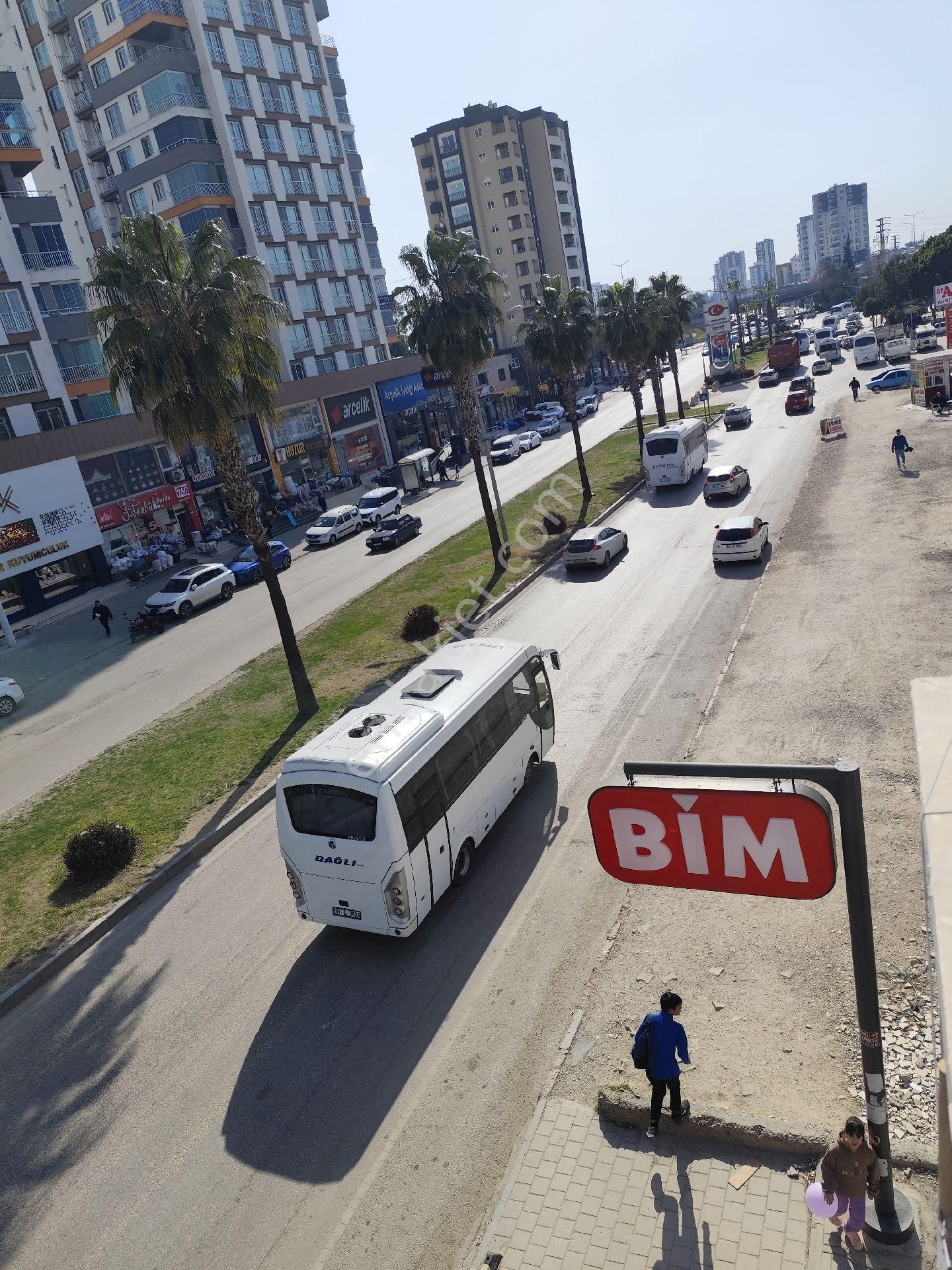 Kozanyolu'nda Süper Konumda Kiralık 2+1 Az Katlı Doğalgazlı Daire! - Görsel 2