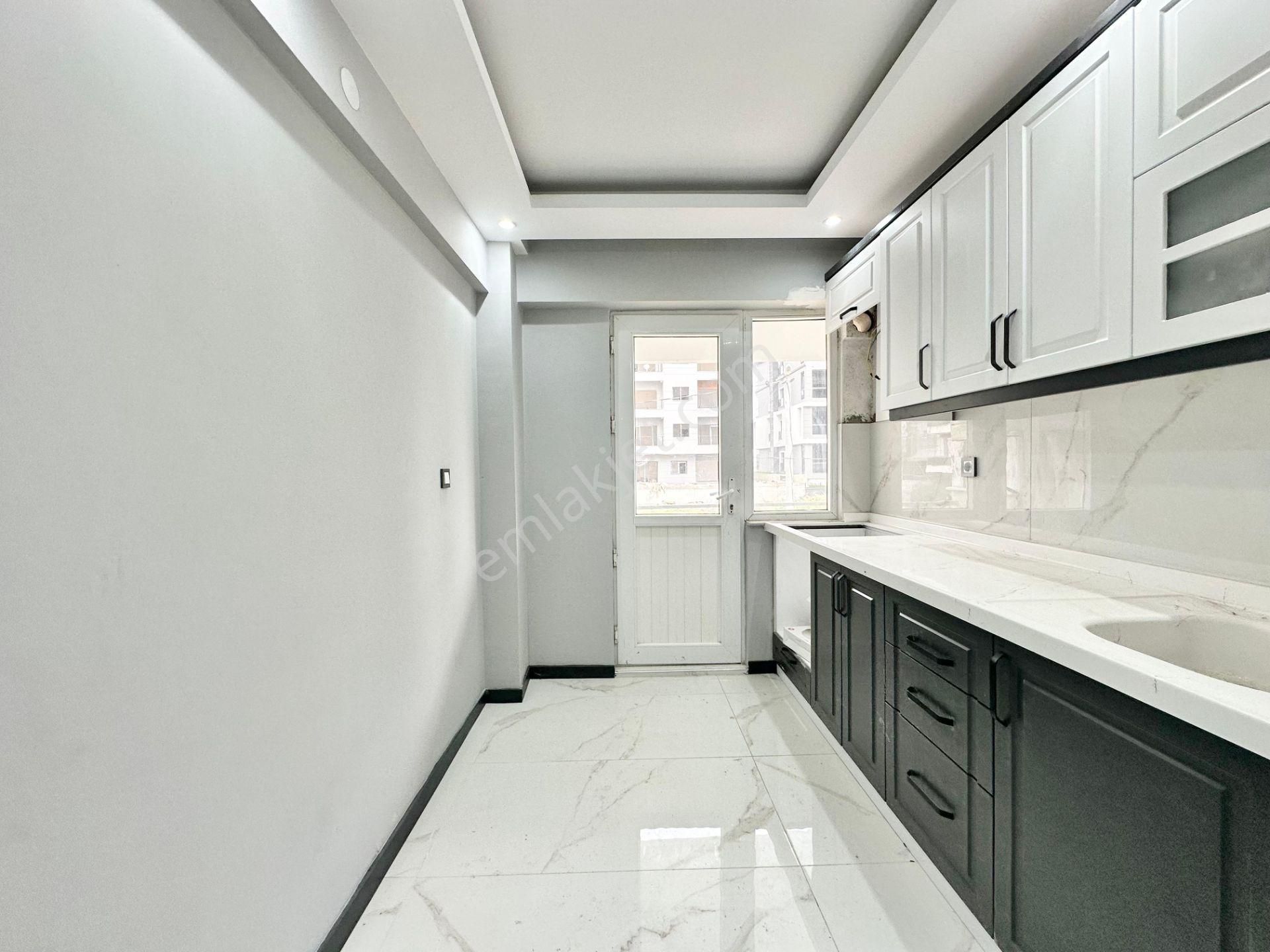 ꧁ay Emlaktan꧂akçay'da Denize Yakın Arakat Ön Cephe 3+1 Lüx Daire - Görsel 3