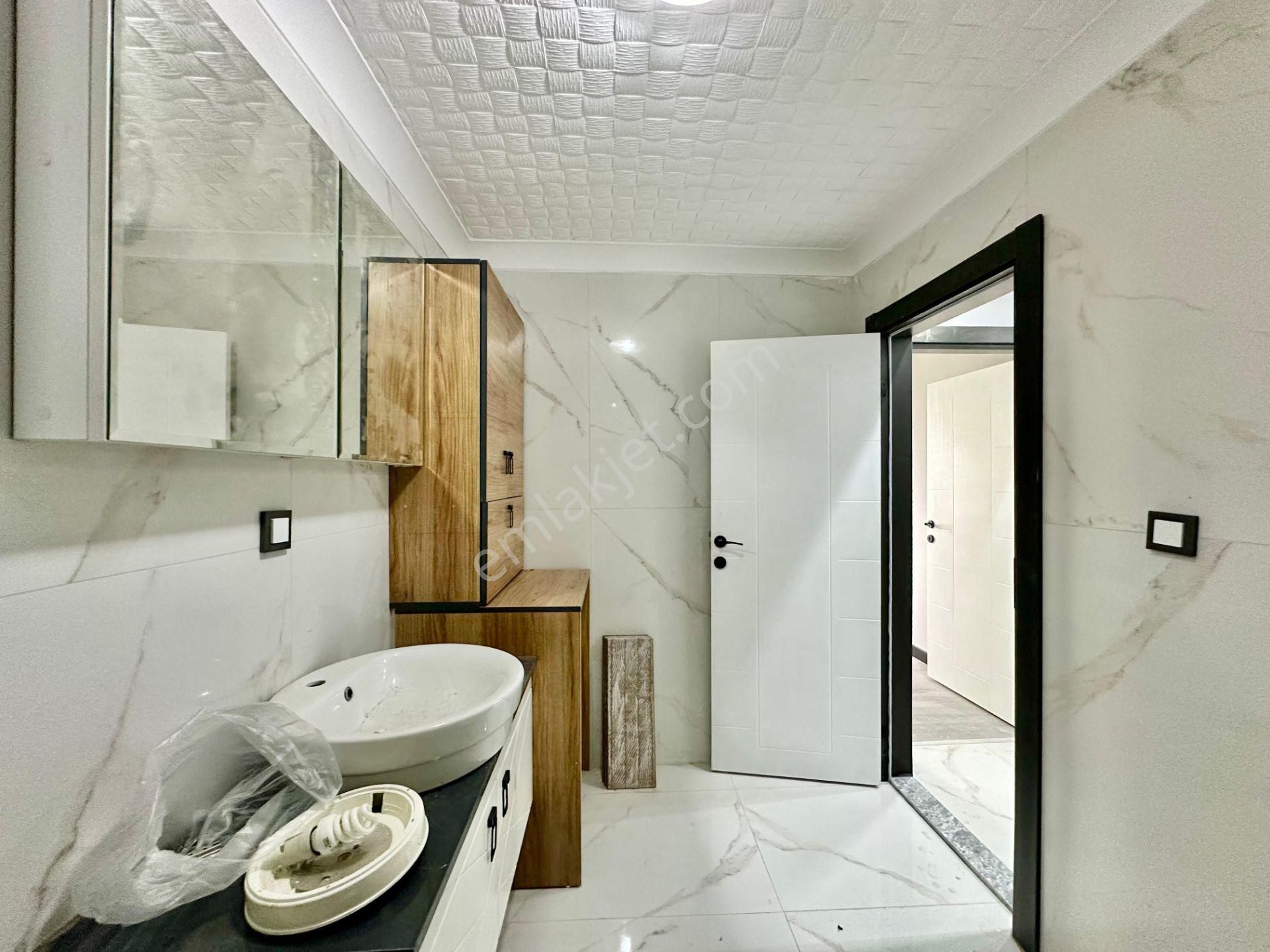 ꧁ay Emlaktan꧂akçay'da Denize Yakın Arakat Ön Cephe 3+1 Lüx Daire - Görsel 18