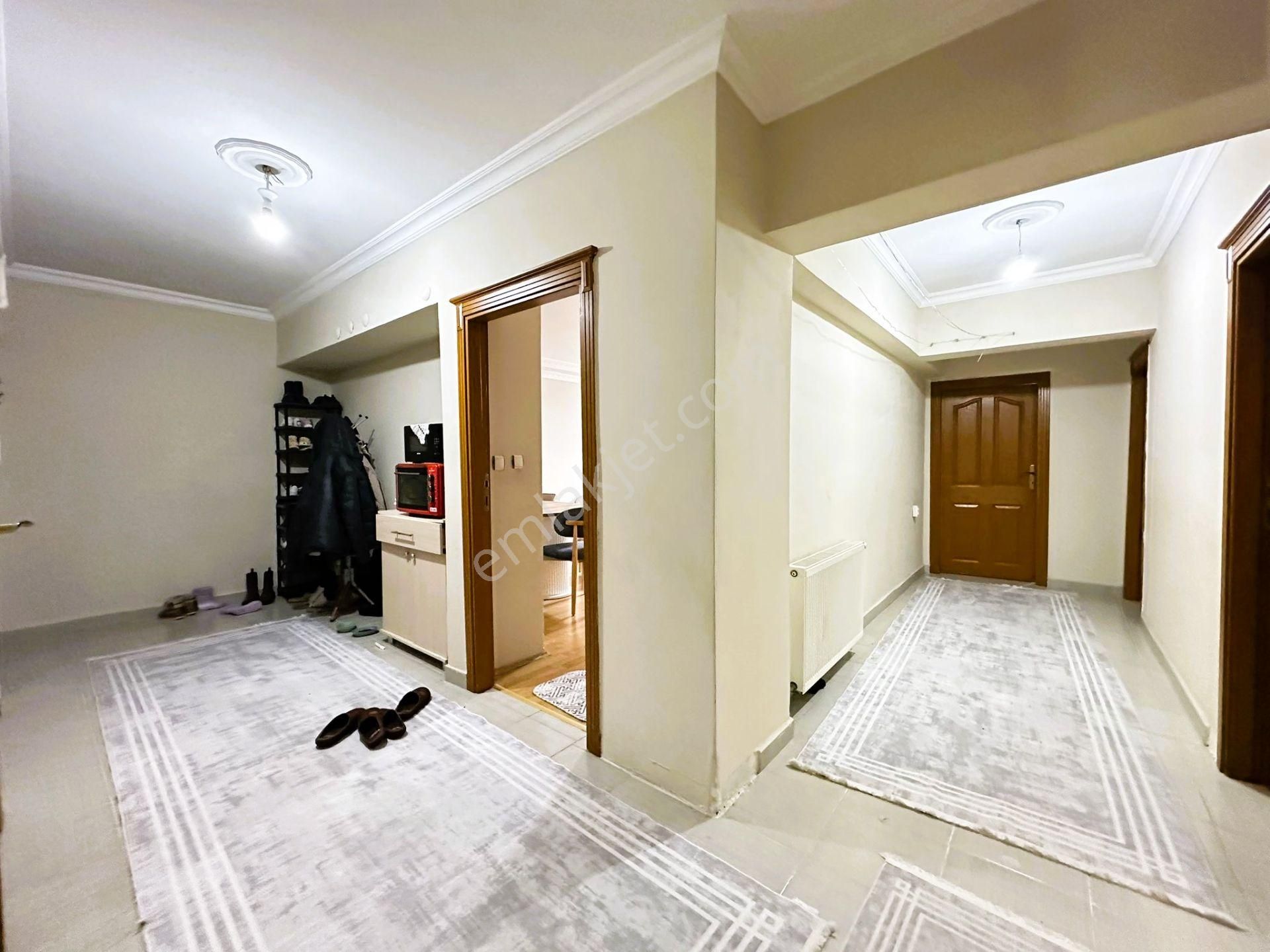 Gökçe Emlak'tan Merkezi Konumda 4+1 K.otoparklı Daire - Görsel 18