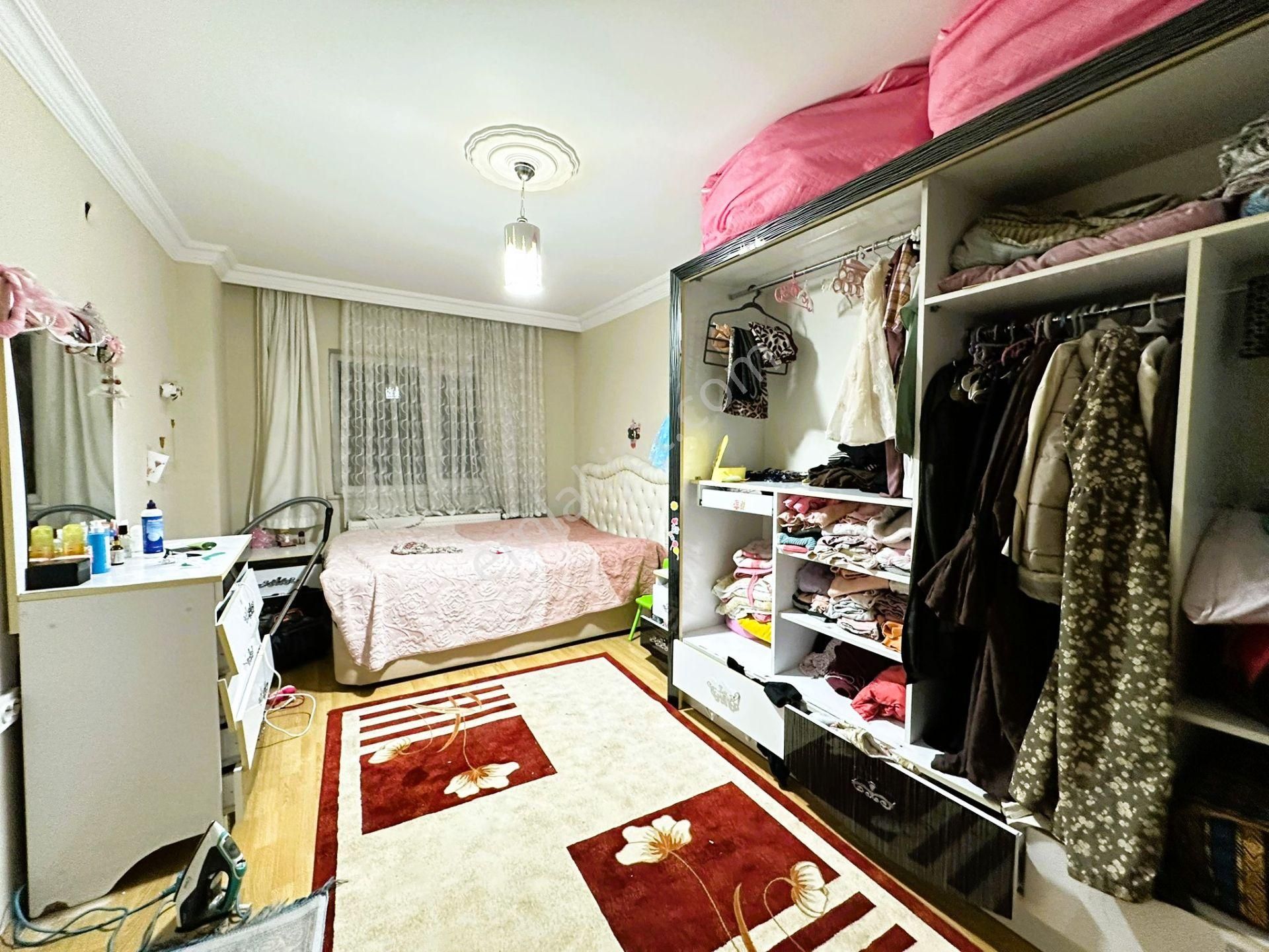 Gökçe Emlak'tan Merkezi Konumda 4+1 K.otoparklı Daire - Görsel 14