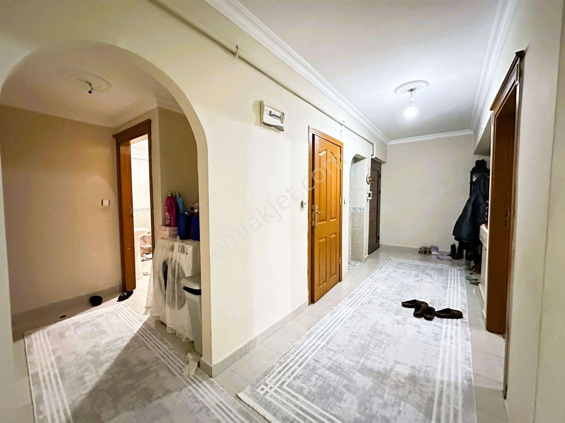 Gökçe Emlak'tan Merkezi Konumda 4+1 K.otoparklı Daire - Görsel 19