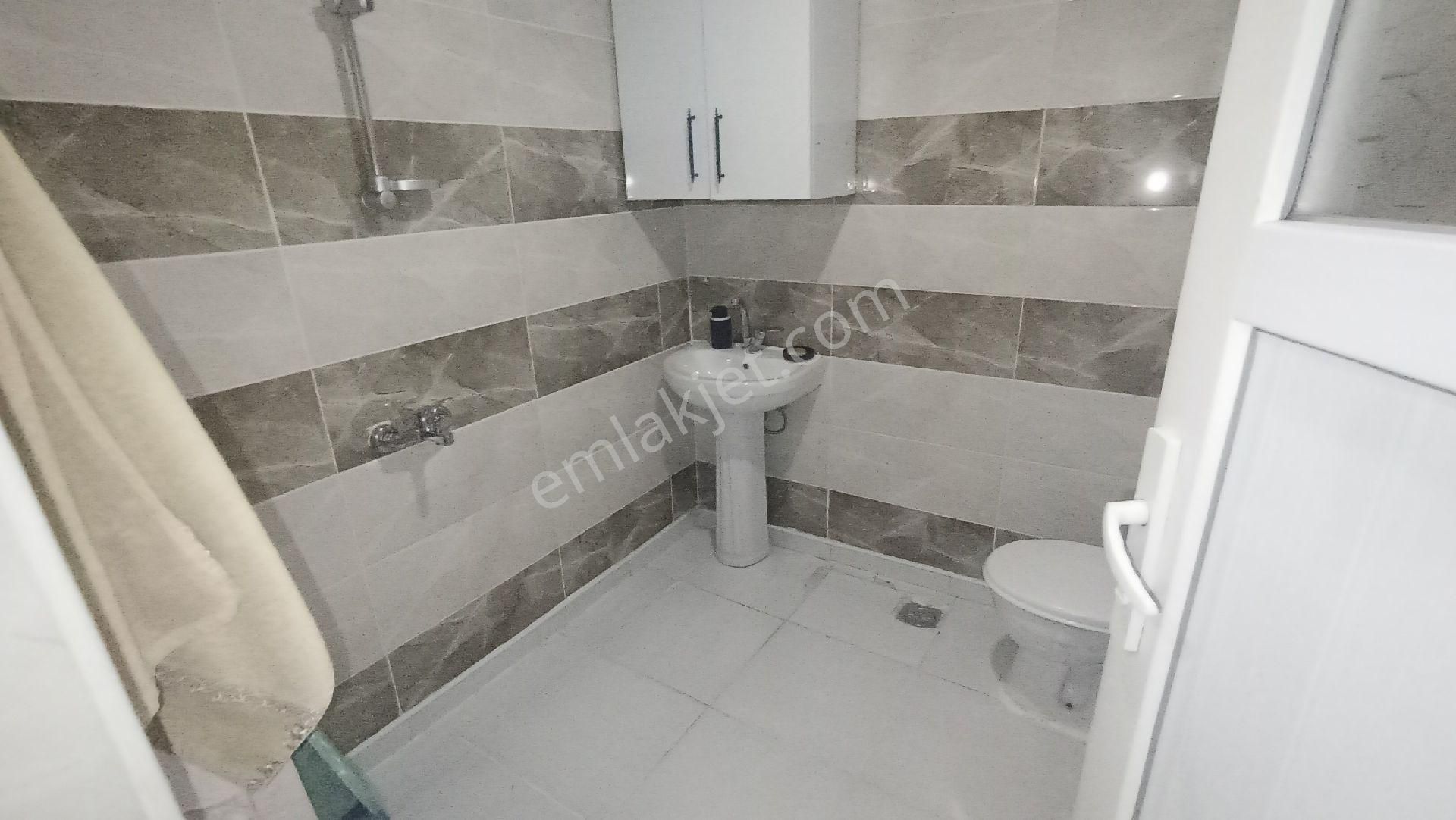 Konumu Güzel Bakımlı Bahceli 2+1 Giriş Kat Daire - Görsel 26