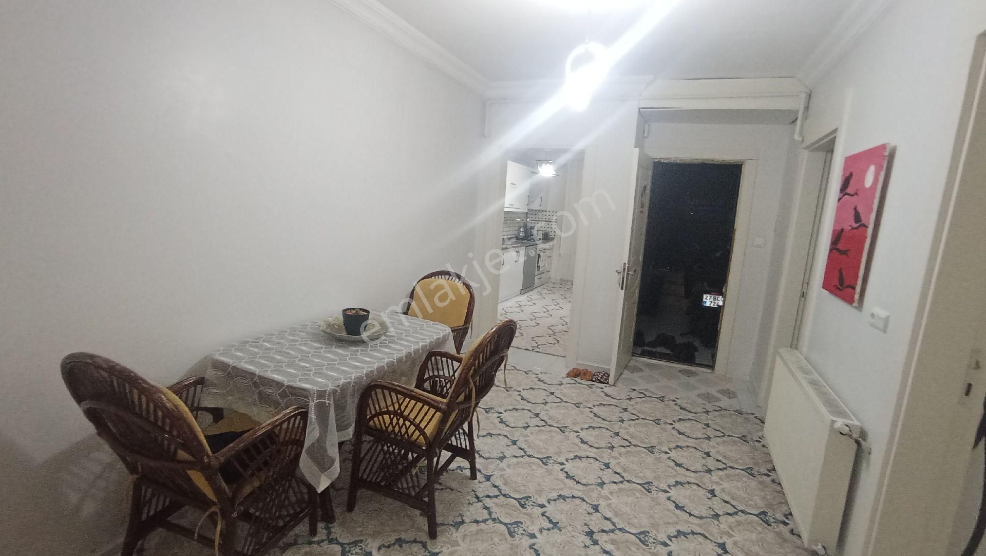 Konumu Güzel Bakımlı Bahceli 2+1 Giriş Kat Daire - Görsel 21