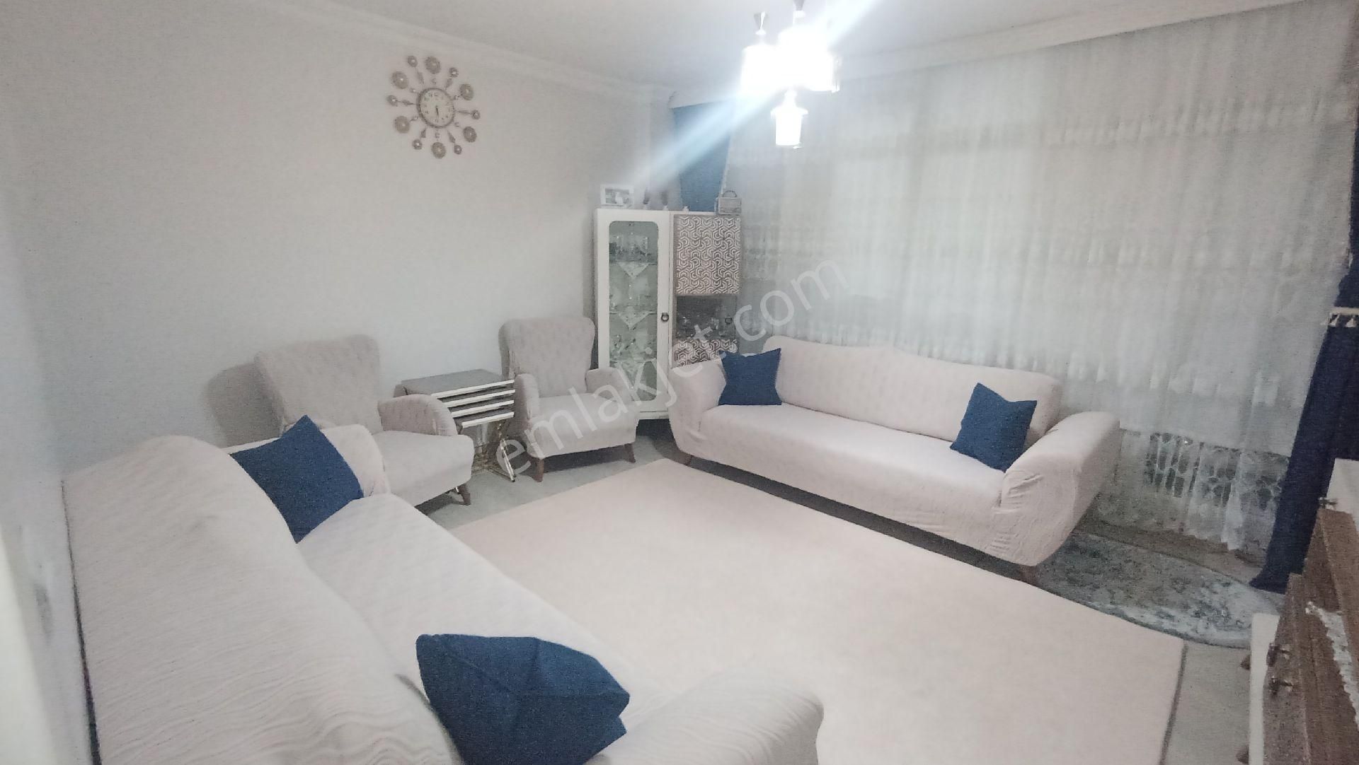 Konumu Güzel Bakımlı Bahceli 2+1 Giriş Kat Daire - Görsel 6