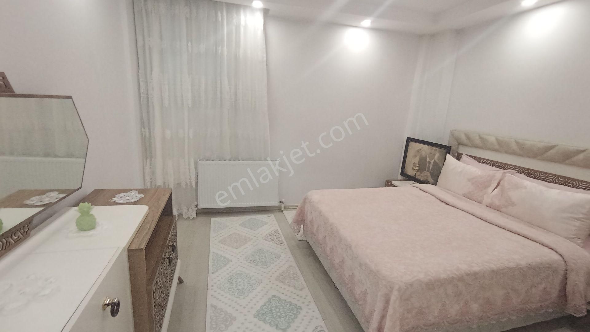 Konumu Güzel Bakımlı Bahceli 2+1 Giriş Kat Daire - Görsel 25