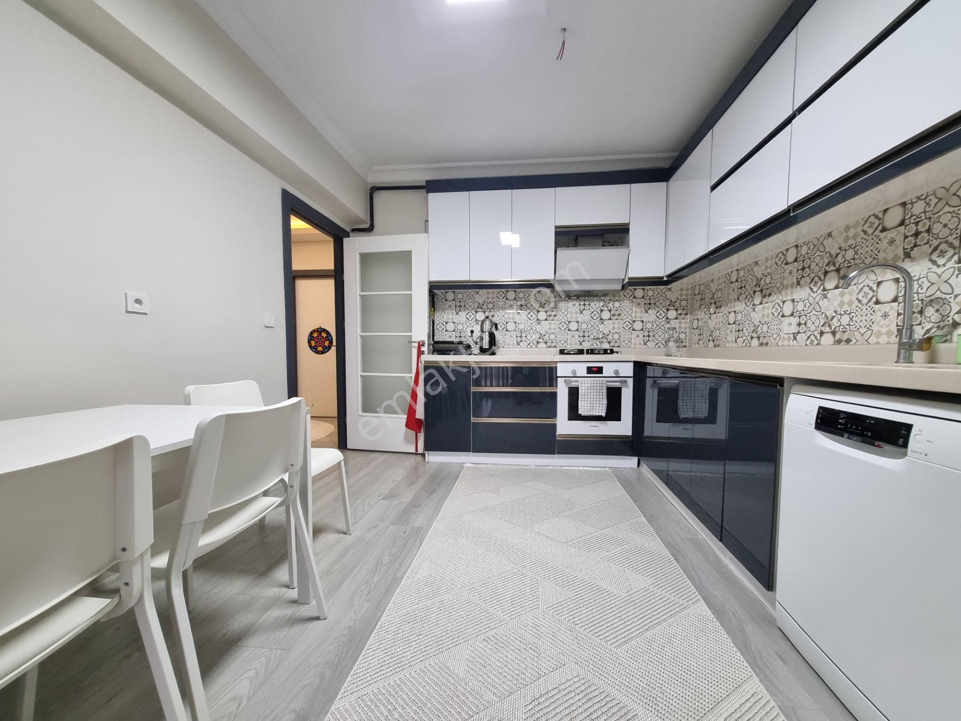 Lüks Yapılı - Ara Kat - Geniş - Manzaralı 4+1 Satılık... - Görsel 5