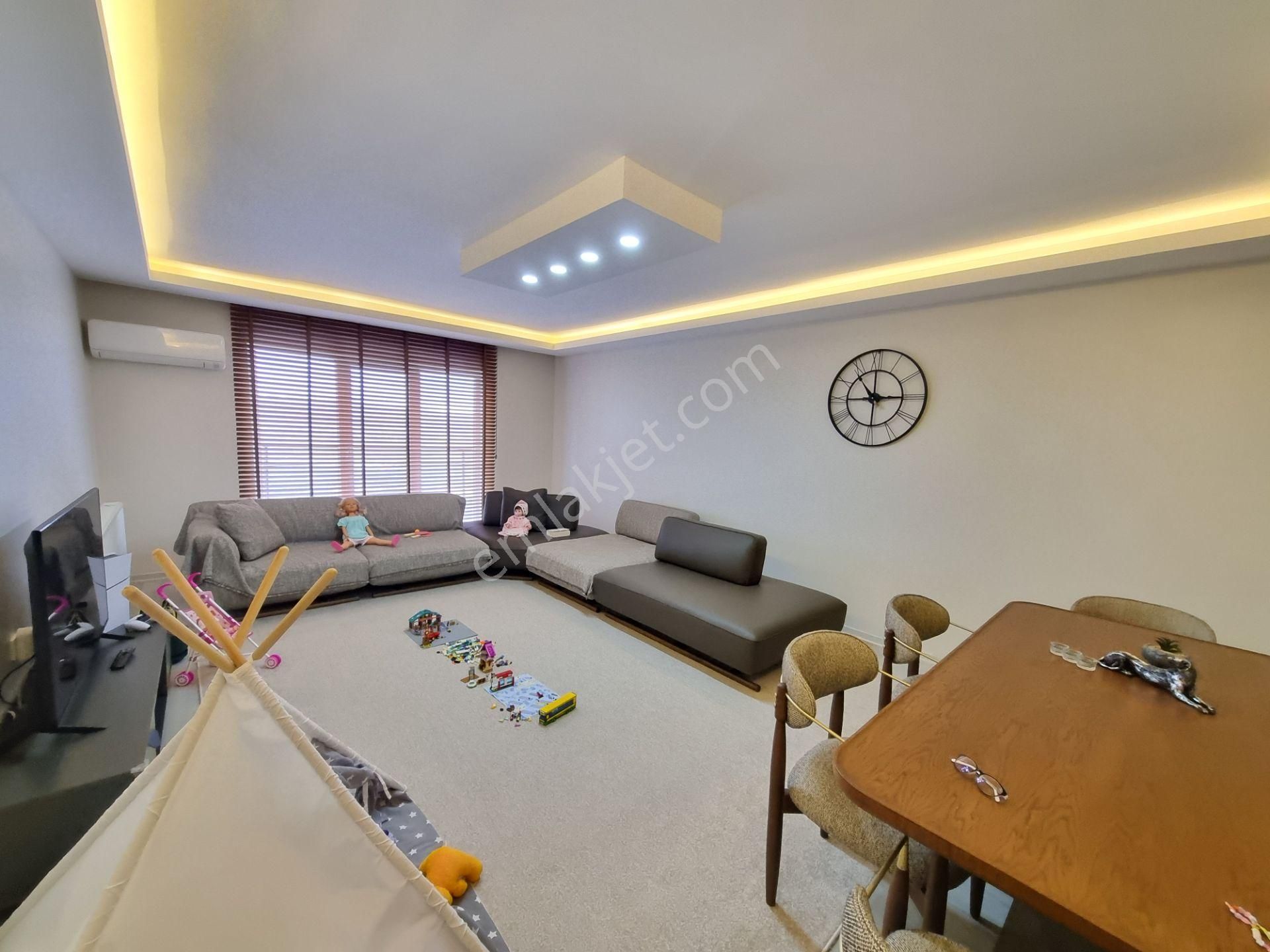 Lüks Yapılı - Ara Kat - Geniş - Manzaralı 4+1 Satılık... - Görsel 11