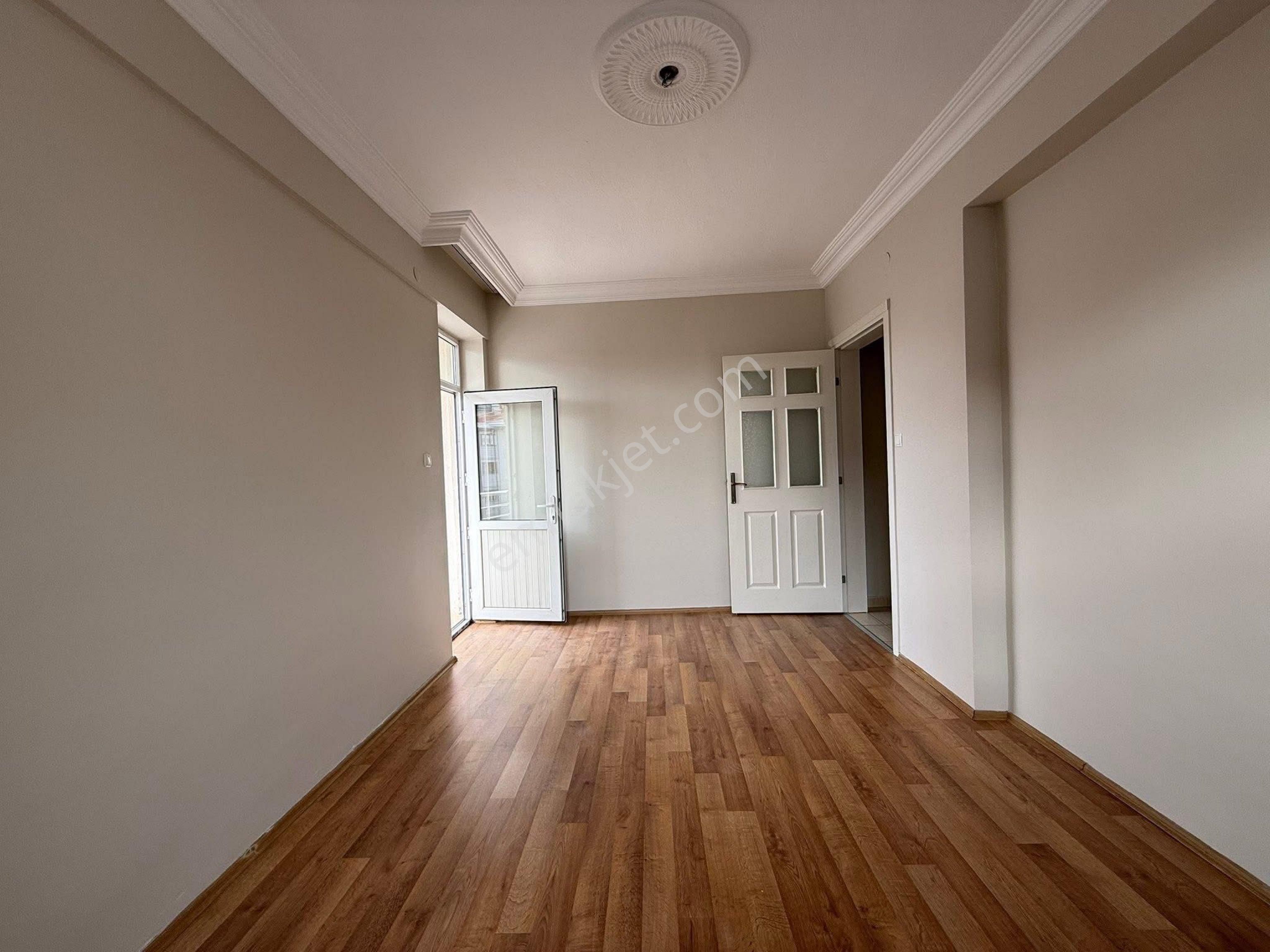 Meram Uluırmak’ta Fırsat Daire: Geniş, Ferah Ve Masrafsız! 🌟 - Görsel 8