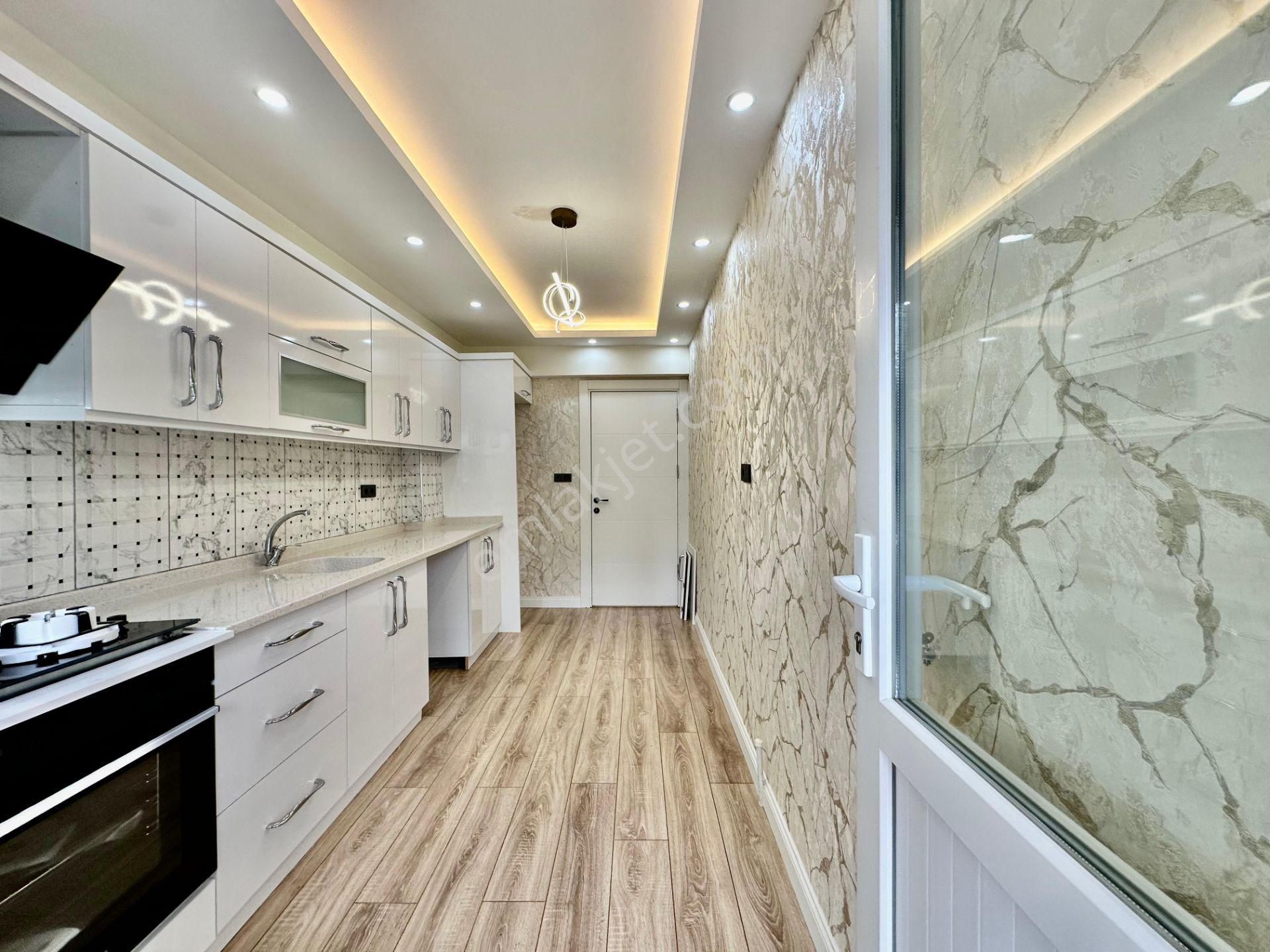 ꧁ay Emlaktan꧂akçay'da Arakat Ön Cephe Denize Sadece 400 M İçi Komple Yapılı Satılık 2+1 Geniş Daire - Görsel 4