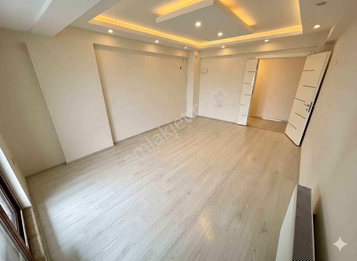 Ender Uysal Gayrimenkulden Şemiklerde 2+1 Asansörlü Satılık Geniş Daire... - Görsel 8