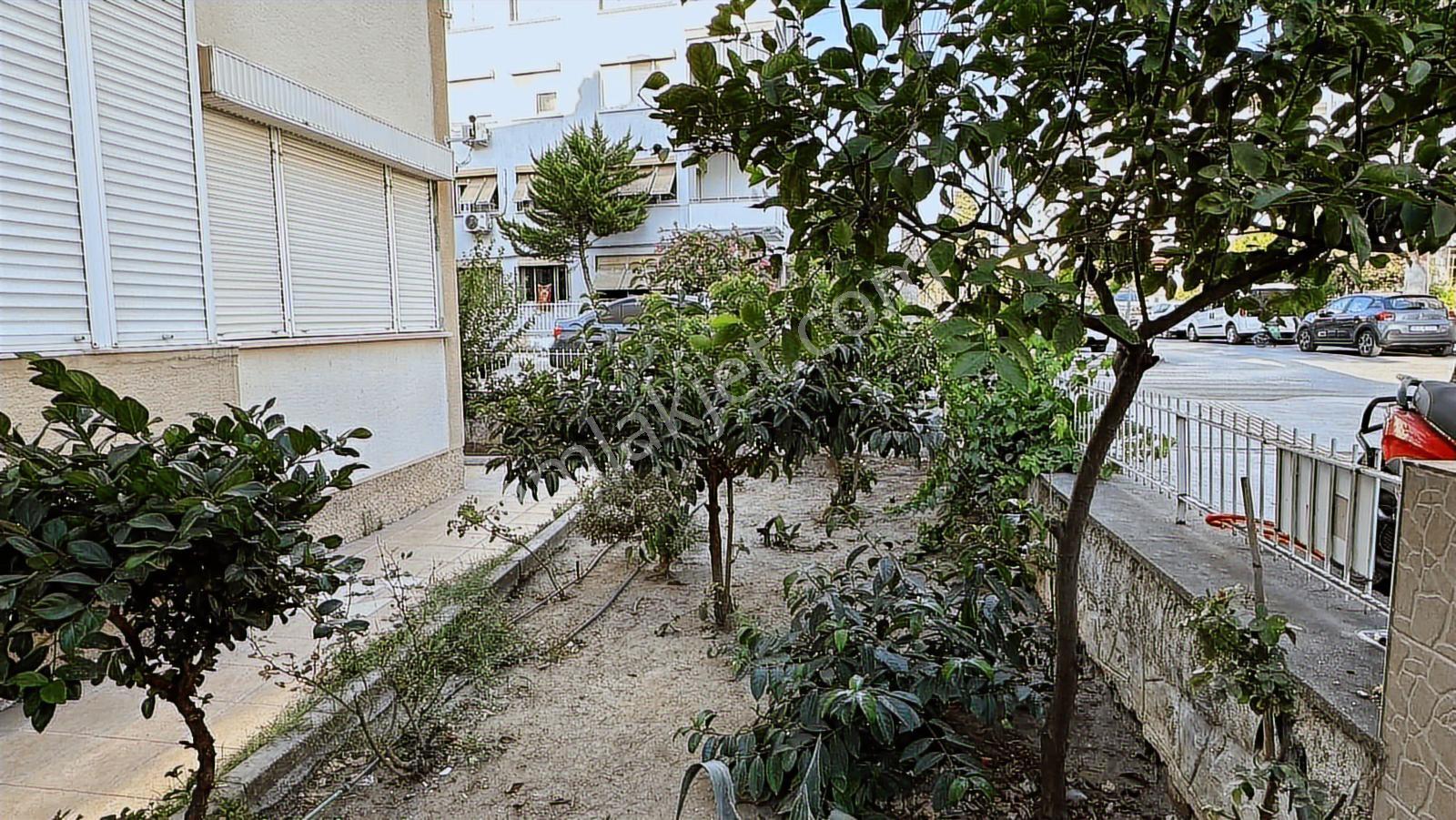 Göztepe Stad Yanı Köşe Binada Geniş 2+1 120m2 Arakat Otoparklı - Görsel 4