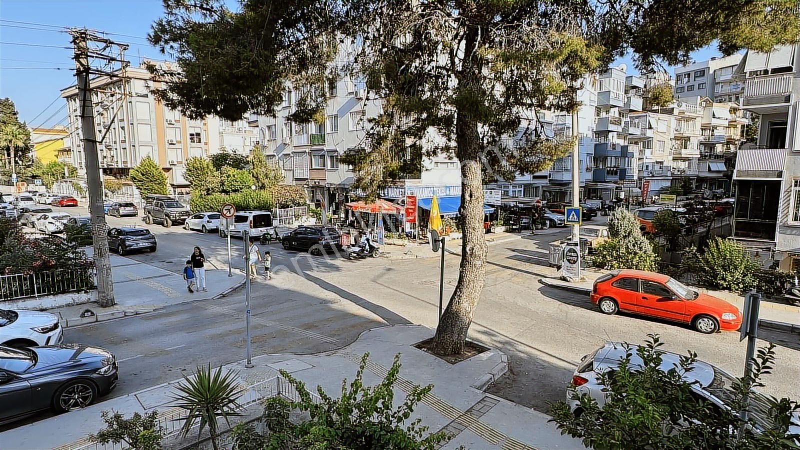 Göztepe Stad Yanı Köşe Binada Geniş 2+1 120m2 Arakat Otoparklı - Görsel 19