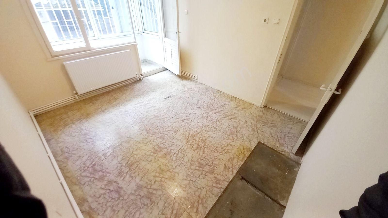 Akçay Merkezde Denize 80 Metre 2+1 Giriş Kat Satılık Daire - Görsel 11