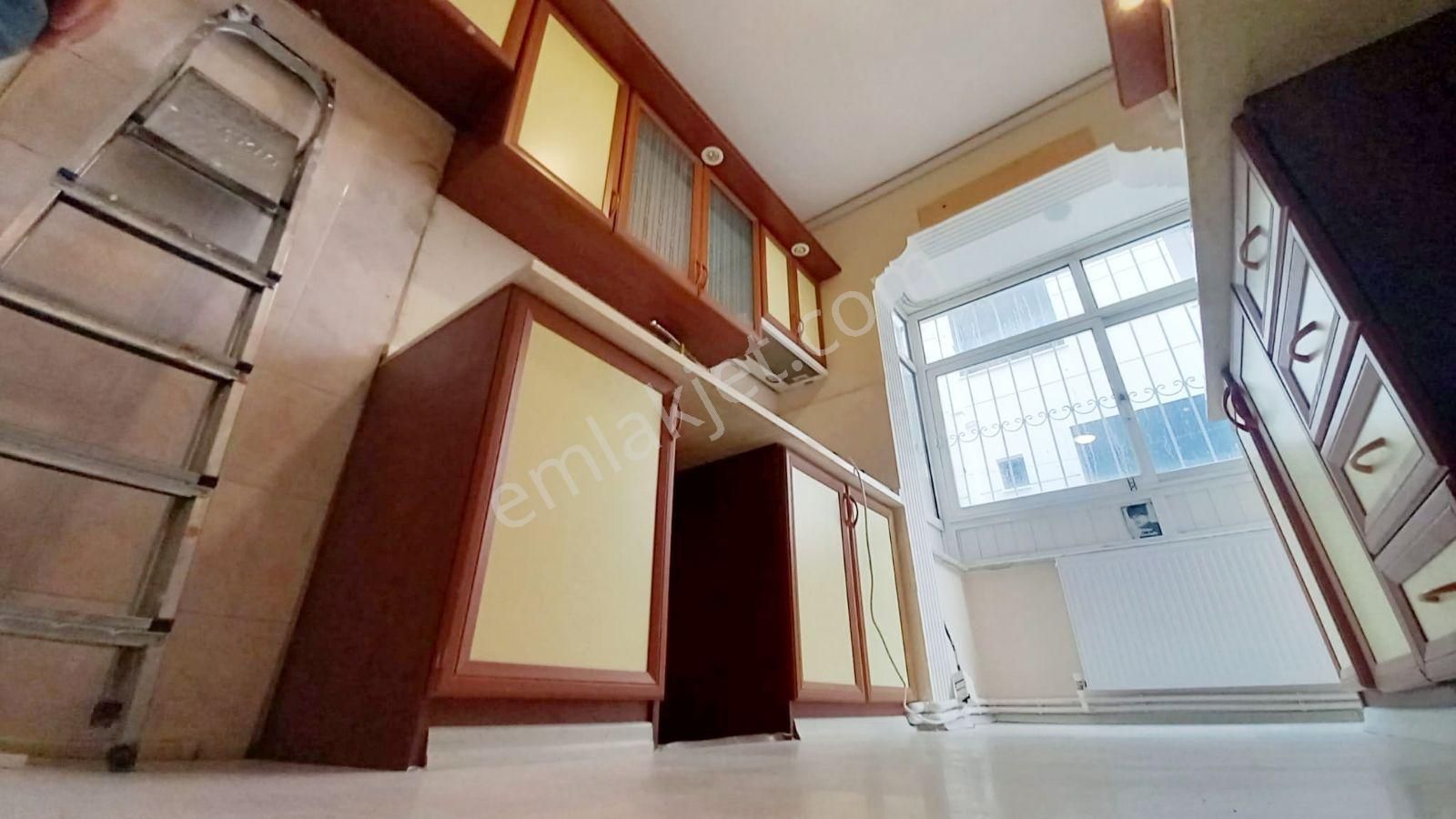 Akçay Merkezde Denize 80 Metre 2+1 Giriş Kat Satılık Daire - Görsel 17