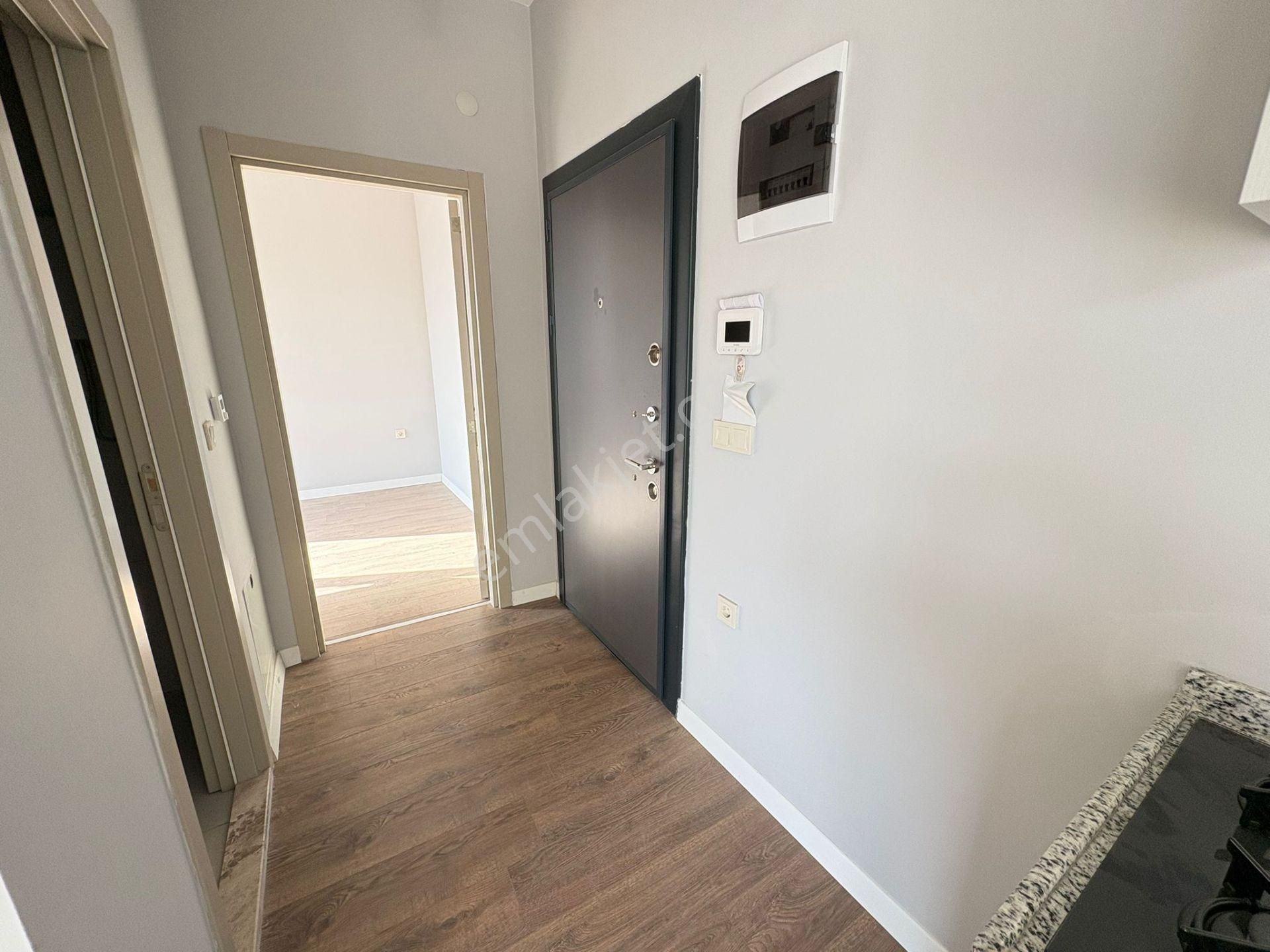 Seyrek Kiralık 1+1 Daire - Görsel 13