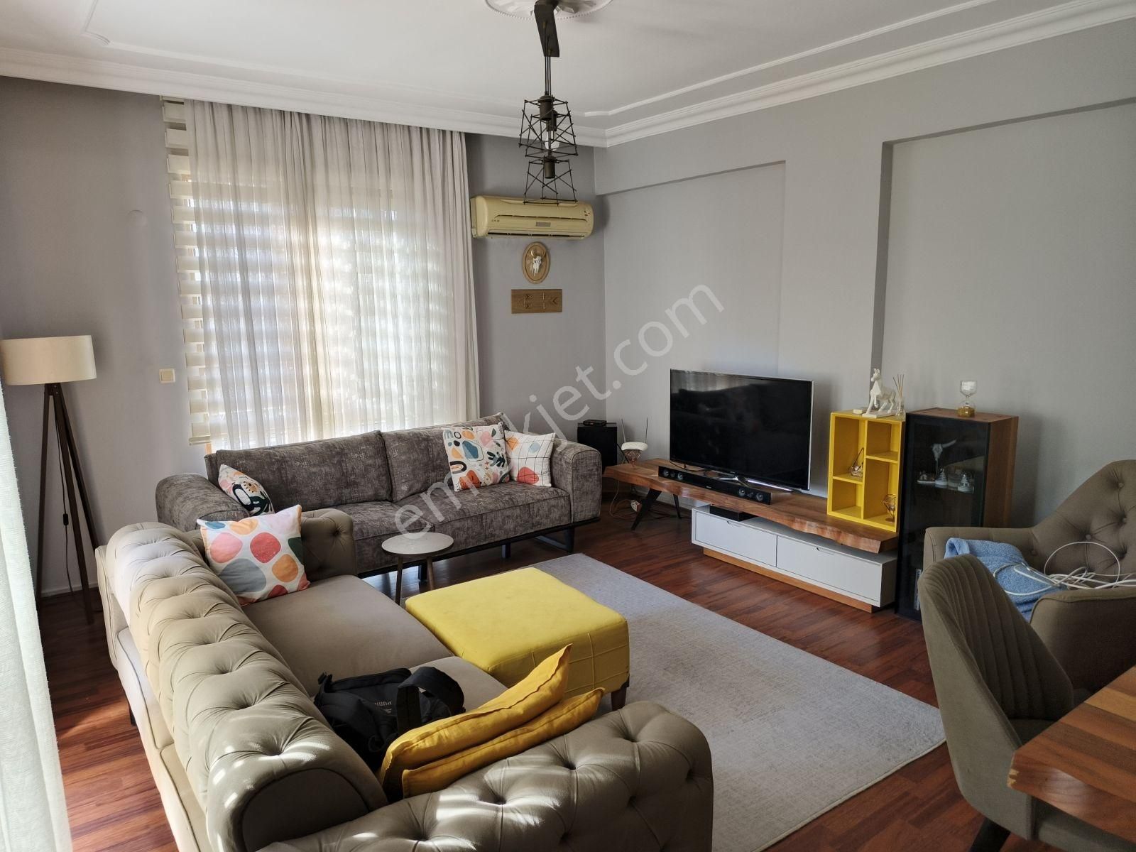 Fethiyede Sahile Yakın Havuzlu Satılık Geniş 2+1 Daire - Görsel 2