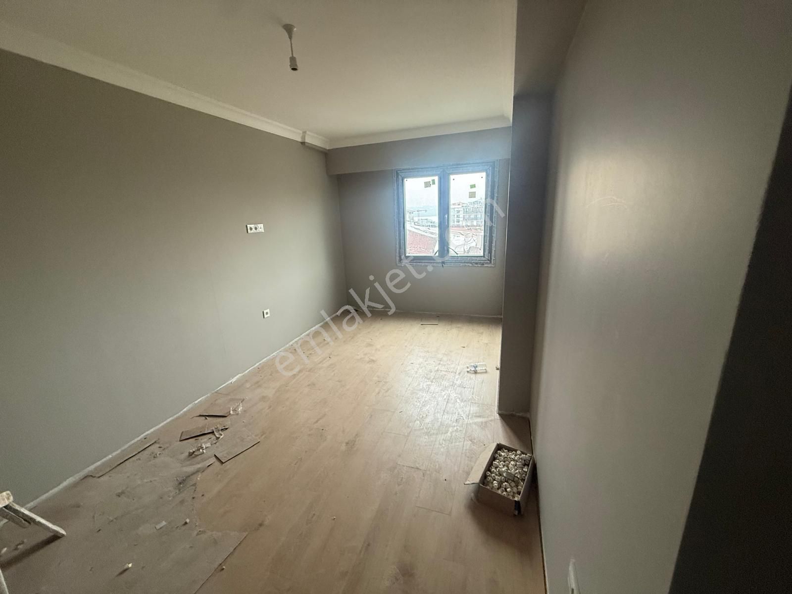 Küçükçekmece Lale Sokak'ta Satılık 2+1 Lüks Site İçi Daire - Görsel 7