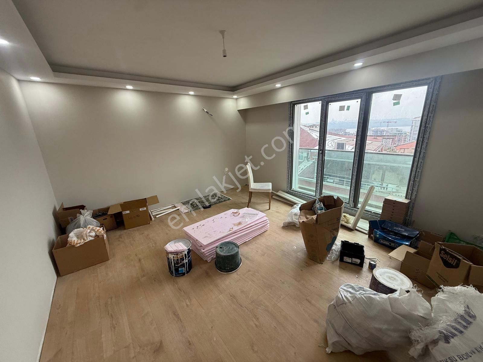 Küçükçekmece Lale Sokak'ta Satılık 2+1 Lüks Site İçi Daire - Görsel 8