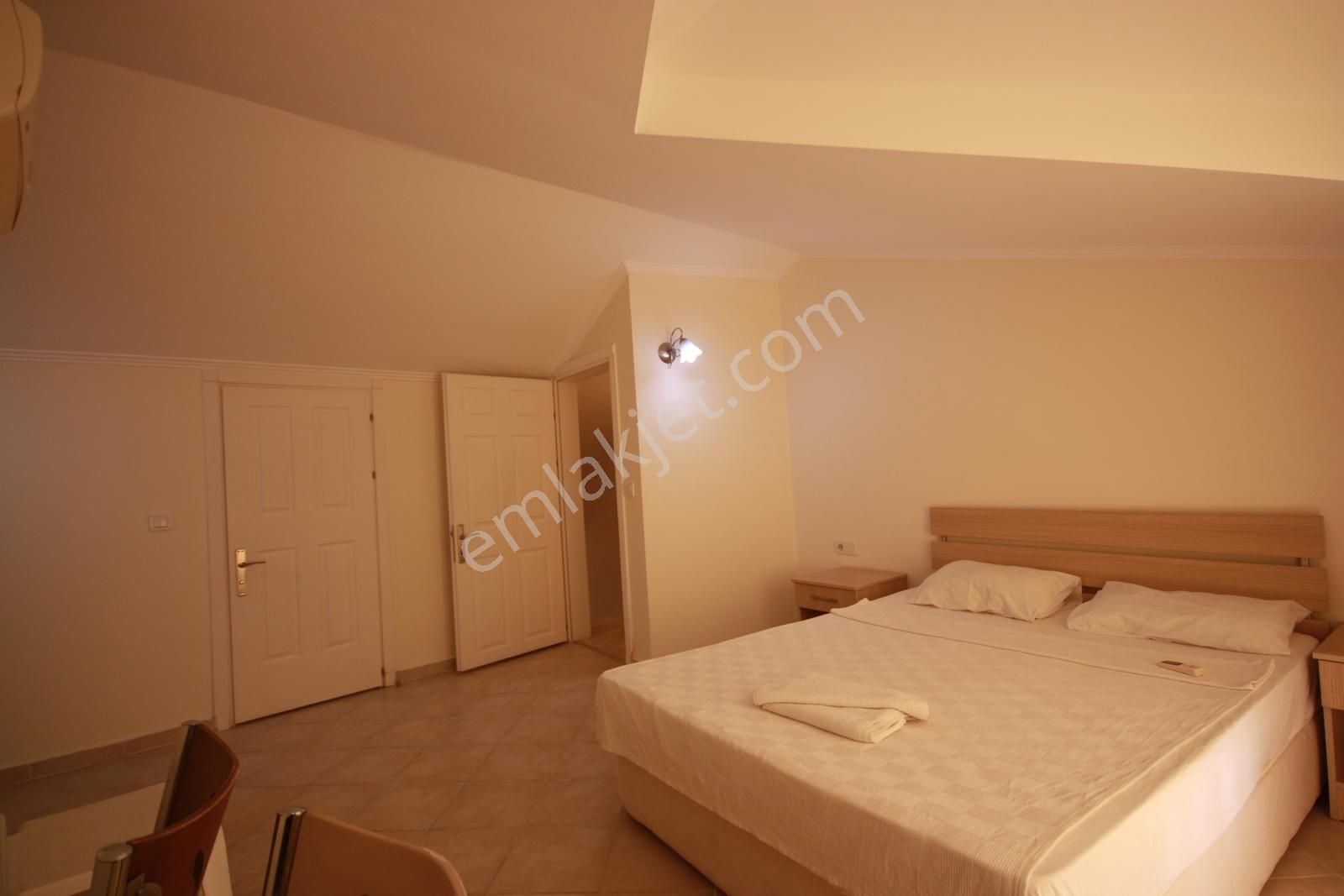 Fethiye Yanıklarda Doğa İçinde Satılık Bitişik Nizam 3+1 Villa - Görsel 8