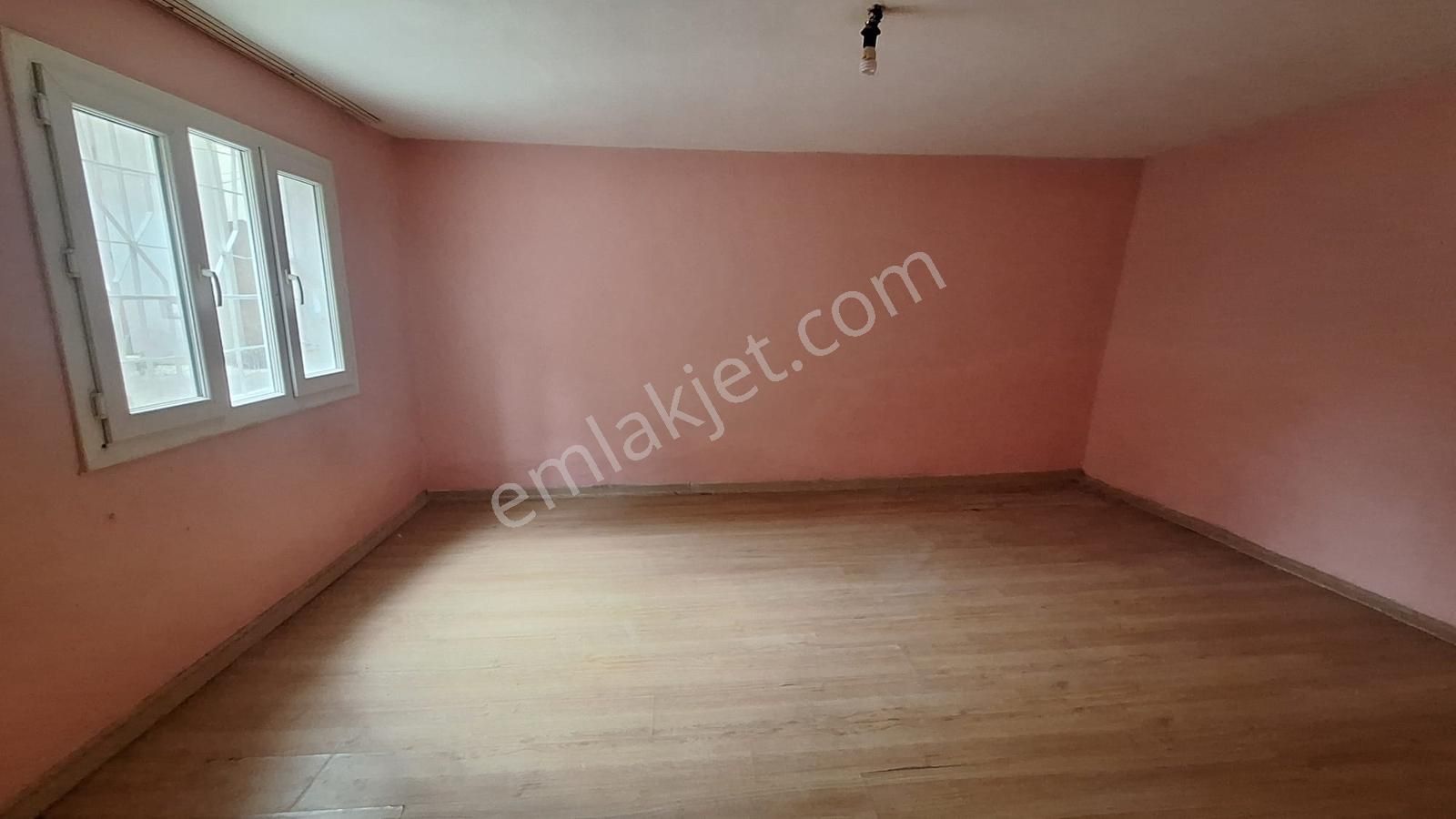 Remax Arma'dan Izmır Buca Yıldız Mh. Kıralık 1+1 Daıre - Görsel 2