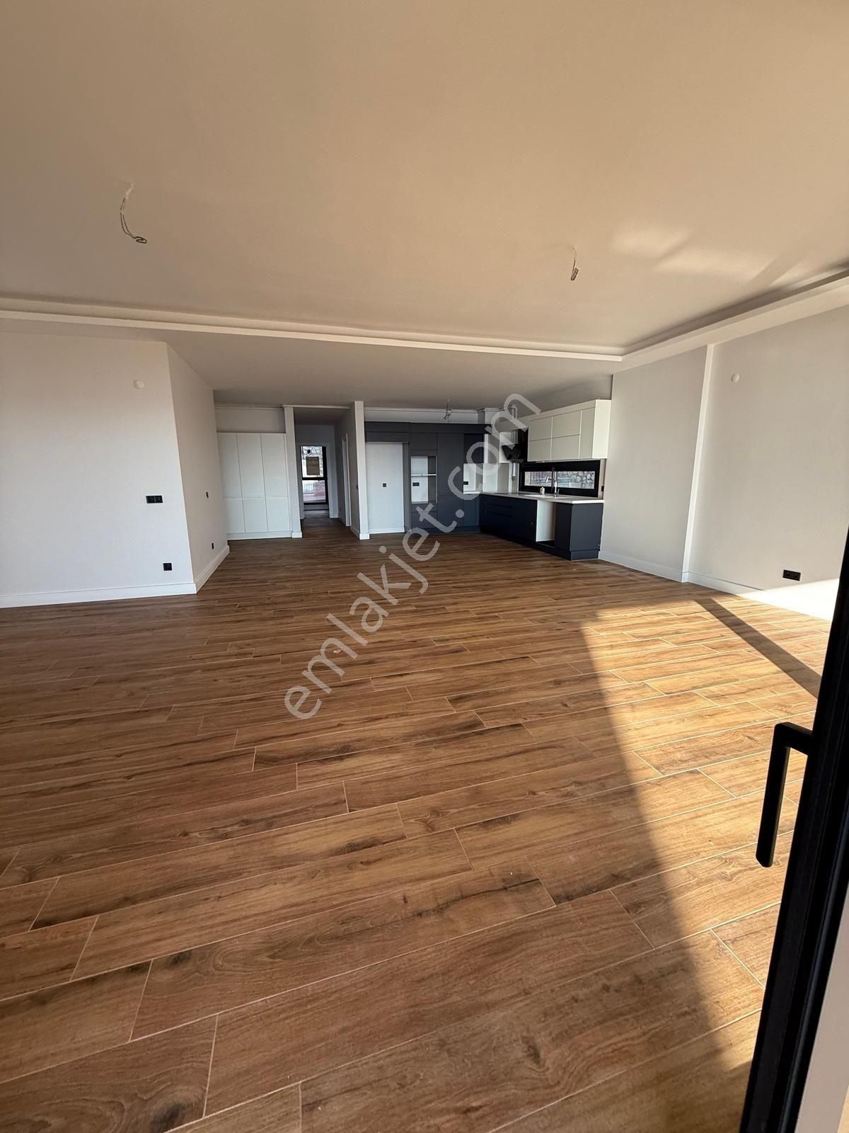 Deniz Manzarahavuzlu Sitede 185 M2 3+1 Sıfır Daire - Görsel 10