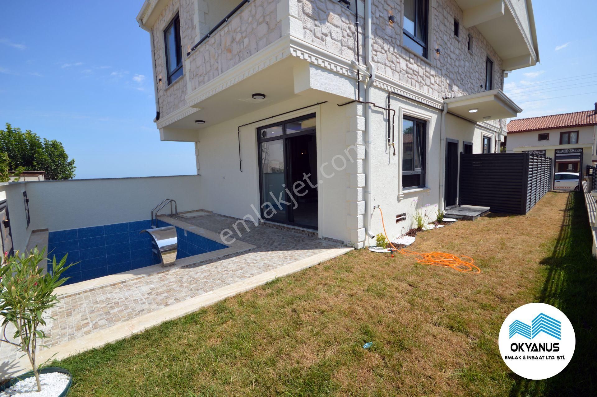 Kocaali Sahilde Müstakil Bahçeli Havuzlu Şık Villa Okyanustan - Görsel 6