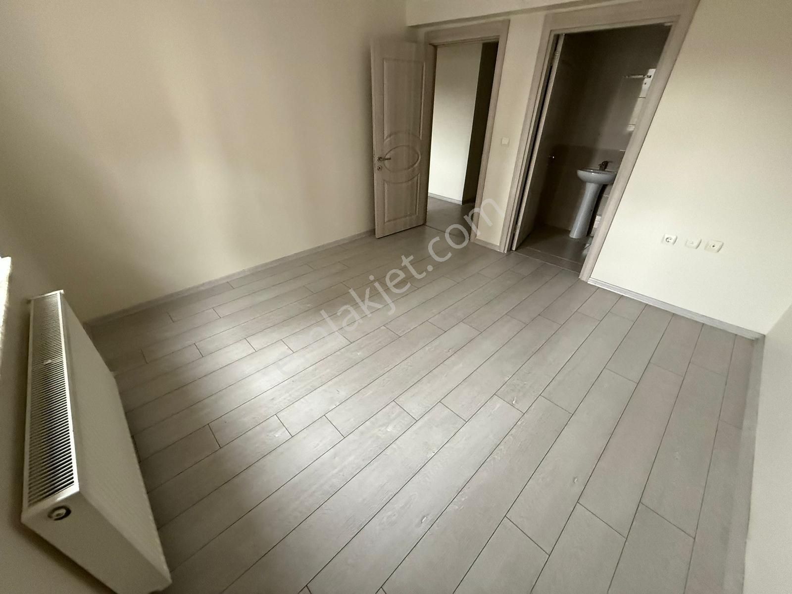 Rıza Acar'dan Turgut Özal Mahallesi Dört Pınar Sit. Yapılı 3+1 - Görsel 18