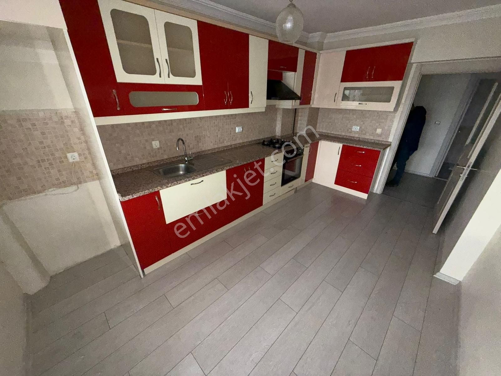 Rıza Acar'dan Turgut Özal Mahallesi Dört Pınar Sit. Yapılı 3+1 - Görsel 23