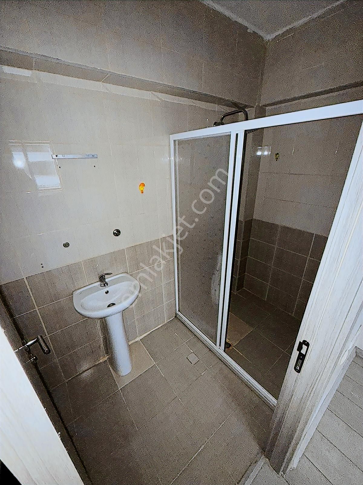 Rıza Acar'dan Turgut Özal Mahallesi Dört Pınar Sit. Yapılı 3+1 - Görsel 28