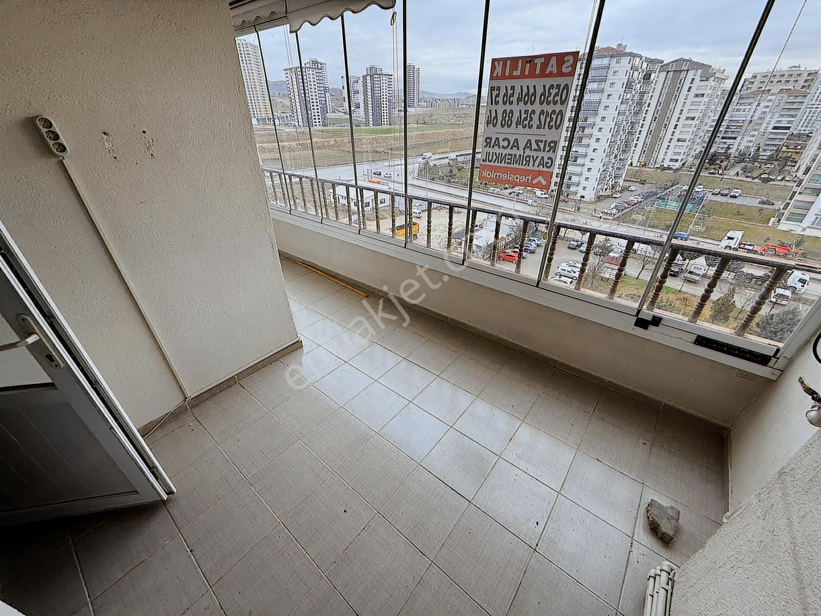 Rıza Acar'dan Turgut Özal Mahallesi Dört Pınar Sit. Yapılı 3+1 - Görsel 27