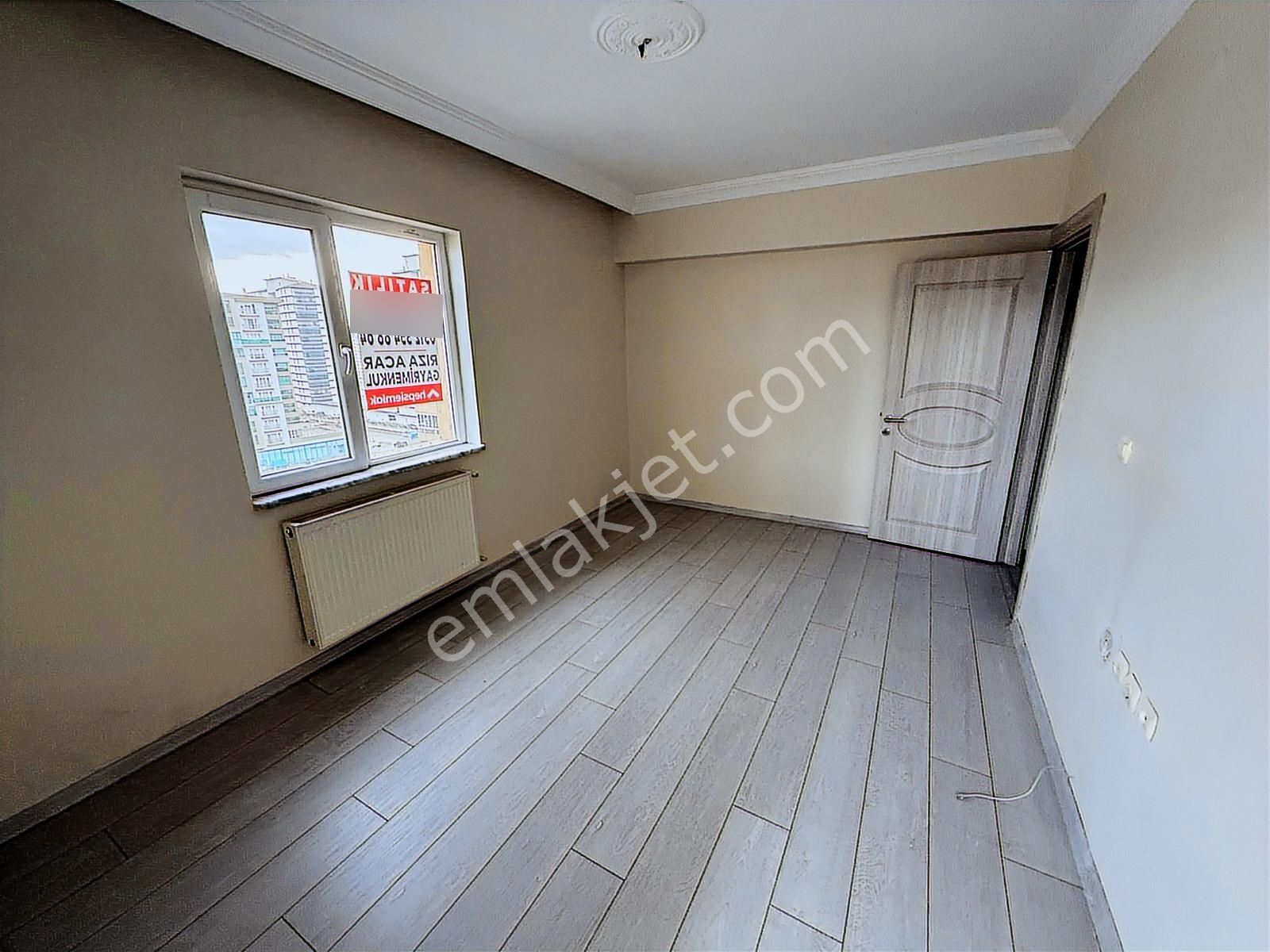 Rıza Acar'dan Turgut Özal Mahallesi Dört Pınar Sit. Yapılı 3+1 - Görsel 31