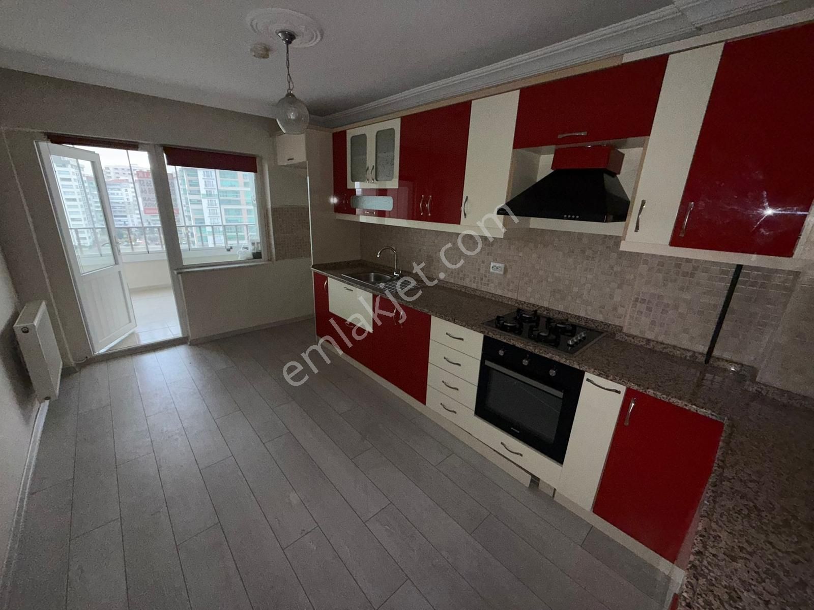 Rıza Acar'dan Turgut Özal Mahallesi Dört Pınar Sit. Yapılı 3+1 - Görsel 13