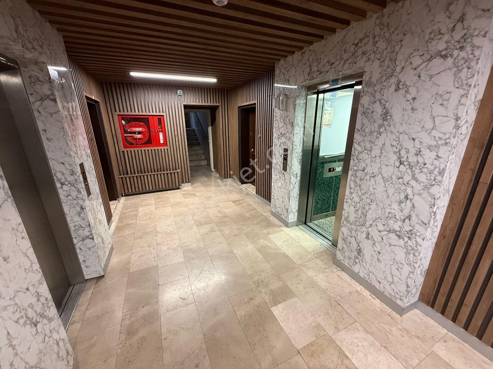 Rıza Acar'dan Turgut Özal Mahallesi Dört Pınar Sit. Yapılı 3+1 - Görsel 12