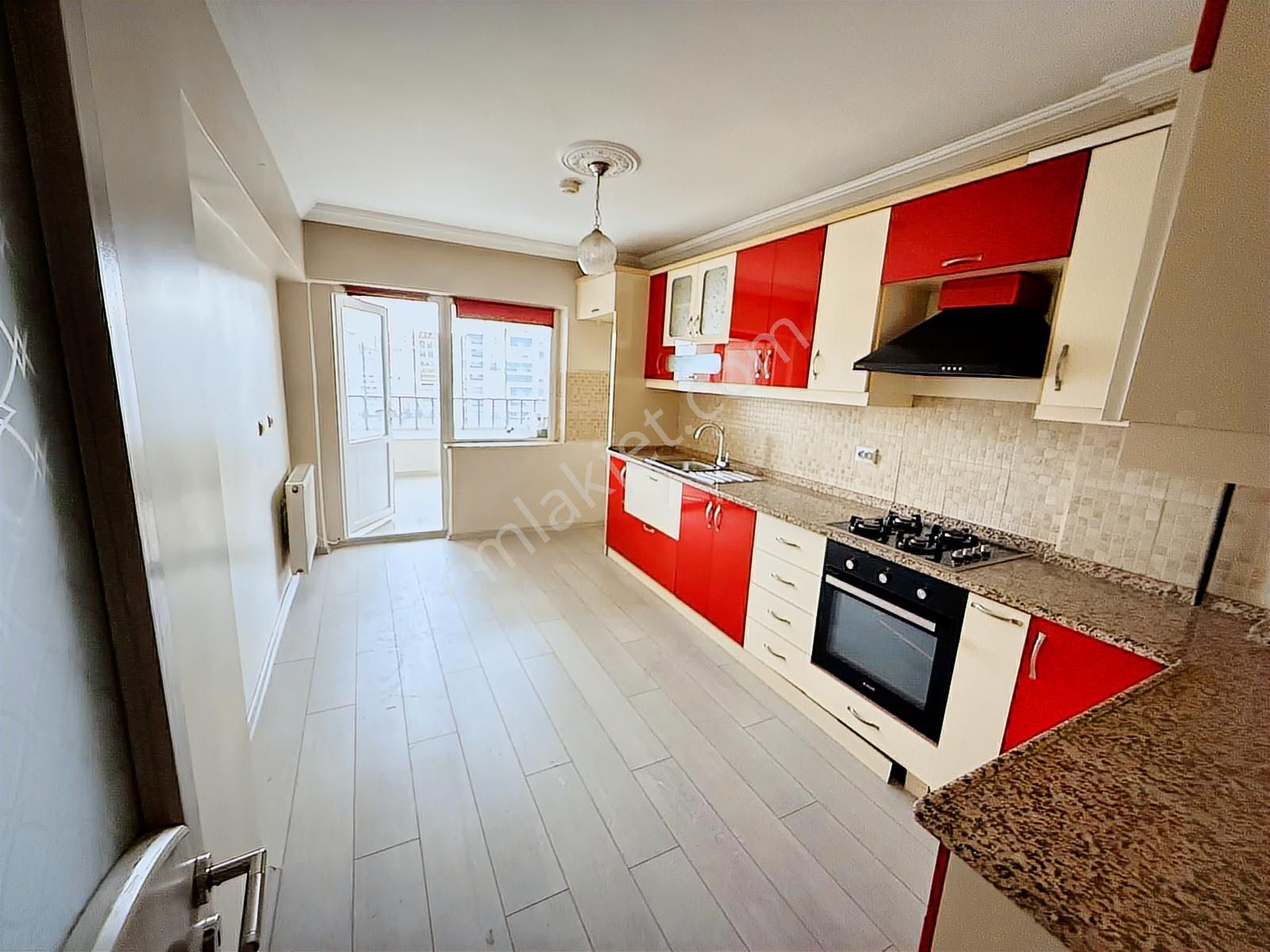 Rıza Acar'dan Turgut Özal Mahallesi Dört Pınar Sit. Yapılı 3+1 - Görsel 5