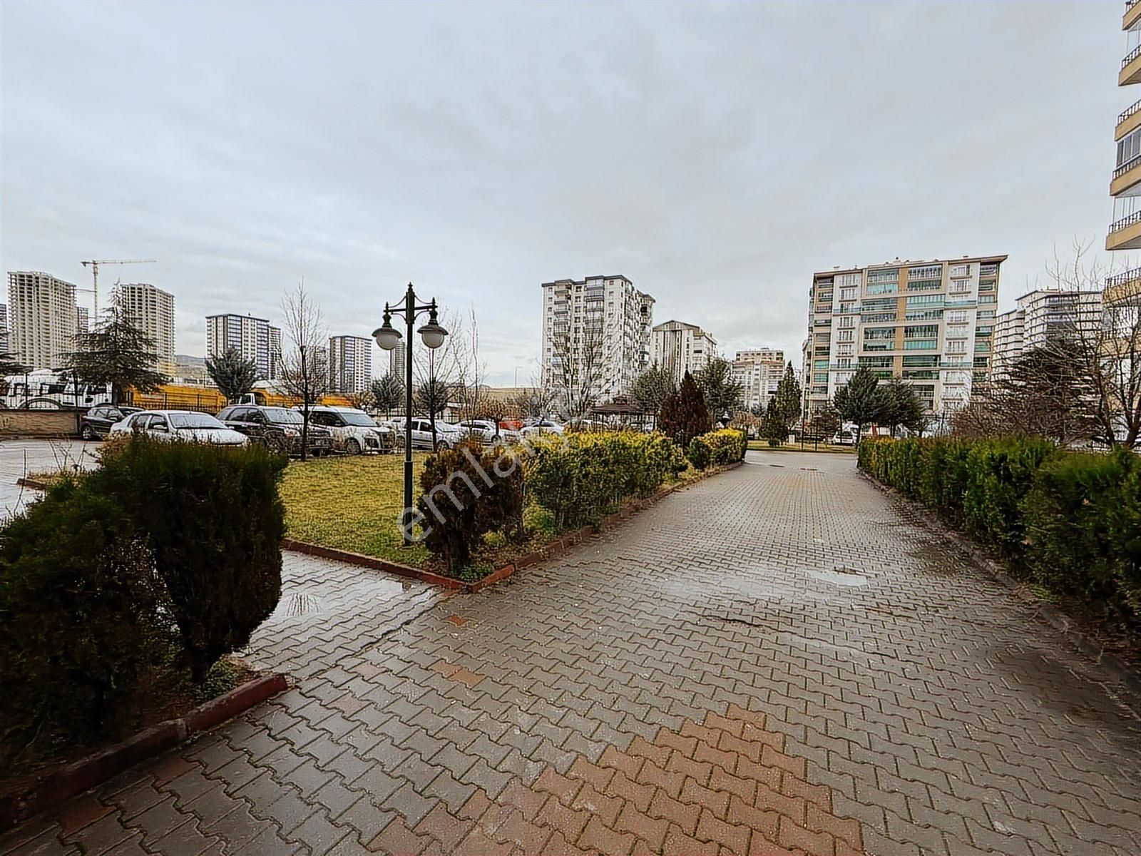 Rıza Acar'dan Turgut Özal Mahallesi Dört Pınar Sit. Yapılı 3+1 - Görsel 11