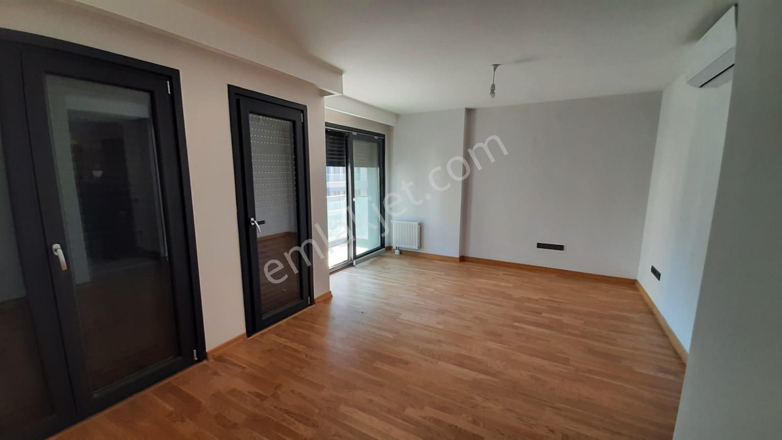 Kadıköy Kalamış Sahil Yolunda 3+1 Kiralık Daire 90 M2 Net - Görsel 7
