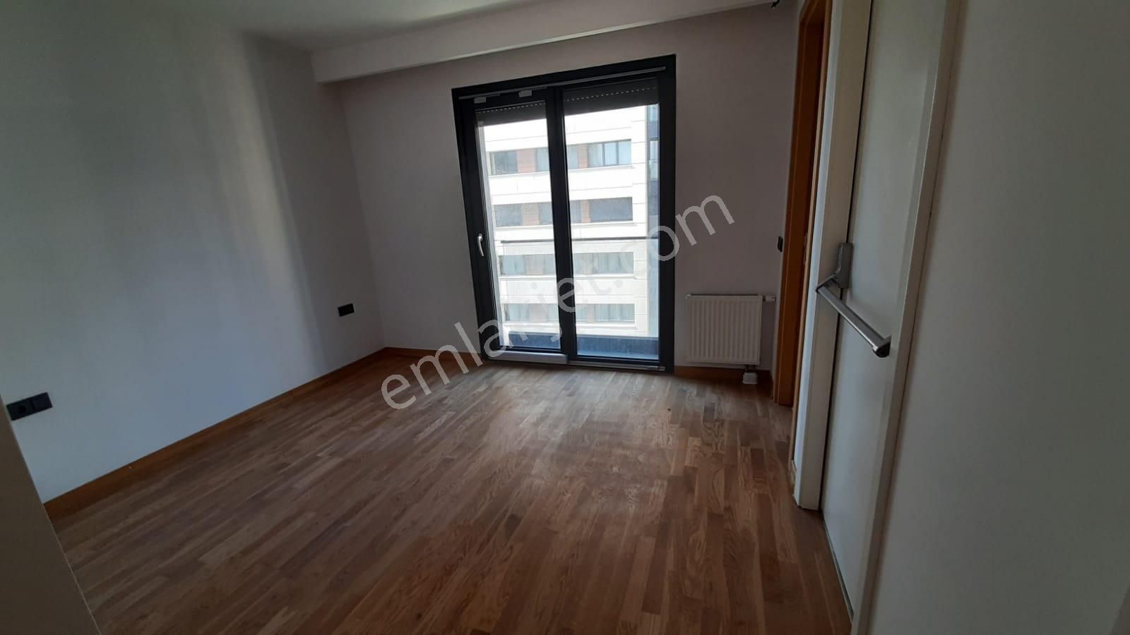 Kadıköy Kalamış Sahil Yolunda 3+1 Kiralık Daire 90 M2 Net - Görsel 22