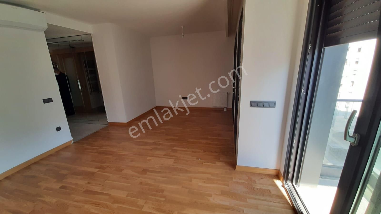 Kadıköy Kalamış Sahil Yolunda 3+1 Kiralık Daire 90 M2 Net - Görsel 9