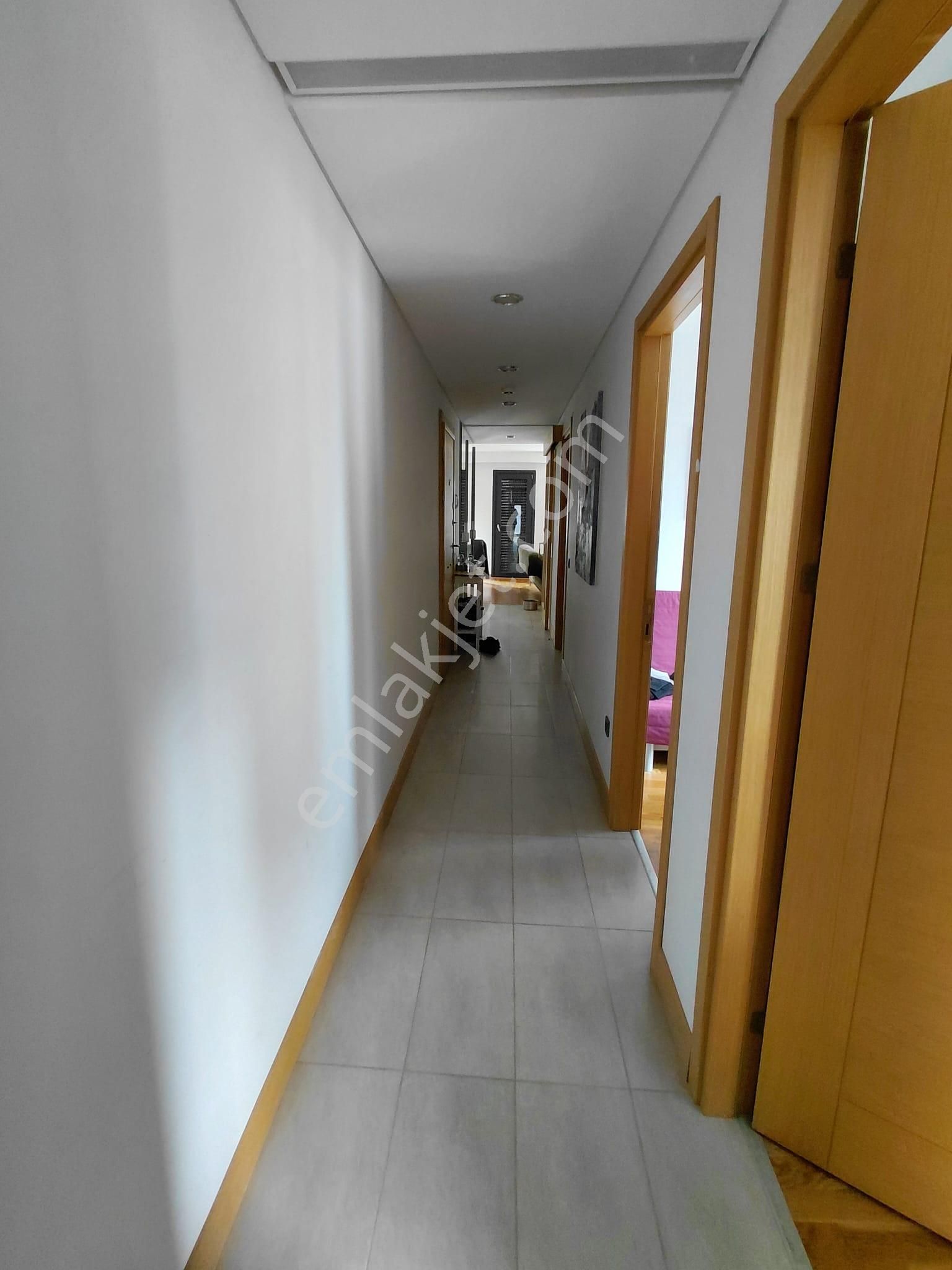 Kadıköy Kalamış Sahil Yolunda 3+1 Kiralık Daire 90 M2 Net - Görsel 19