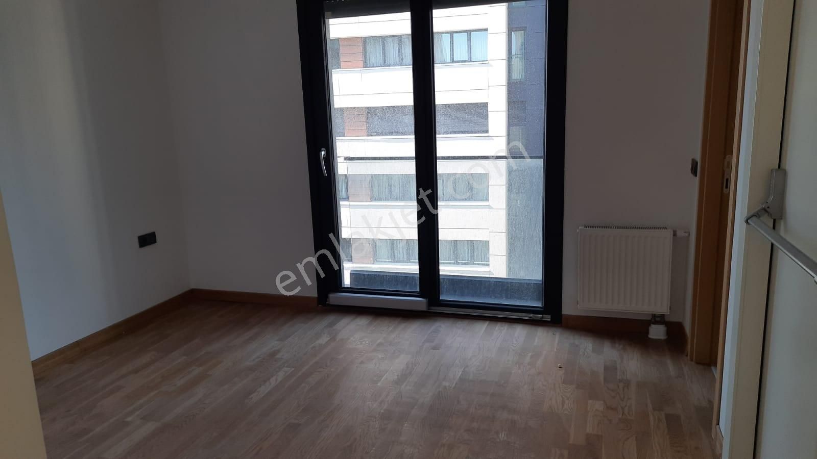 Kadıköy Kalamış Sahil Yolunda 3+1 Kiralık Daire 90 M2 Net - Görsel 23