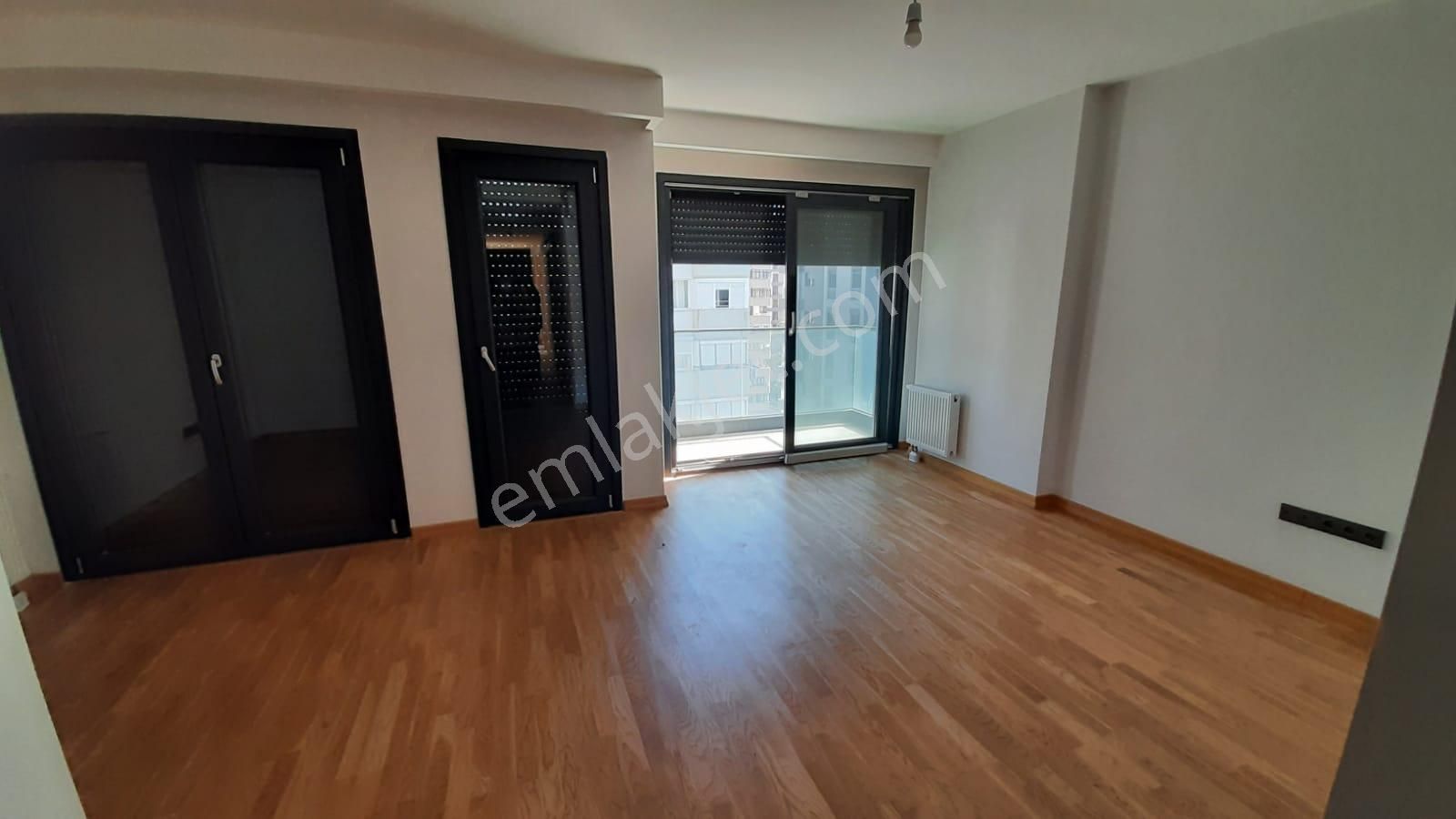 Kadıköy Kalamış Sahil Yolunda 3+1 Kiralık Daire 90 M2 Net - Görsel 5