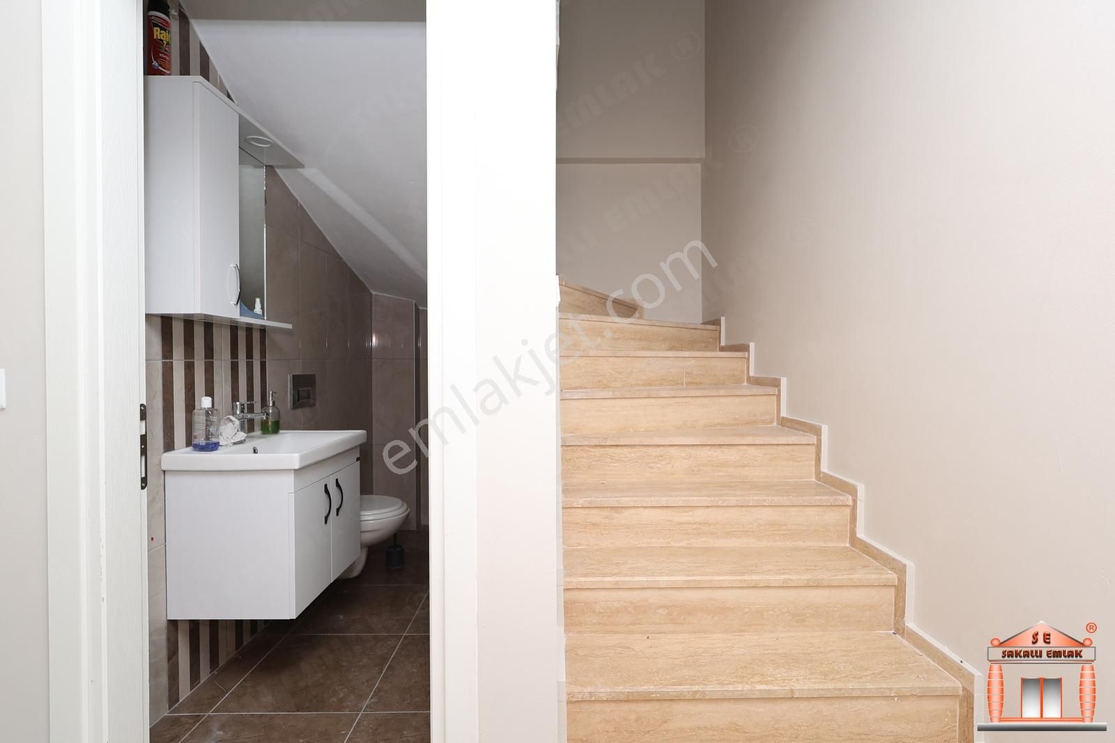 ️s-a-k-a-l-l-ı-dan Akyarlarda Bahçeli Kiralık Dubleks - Görsel 17