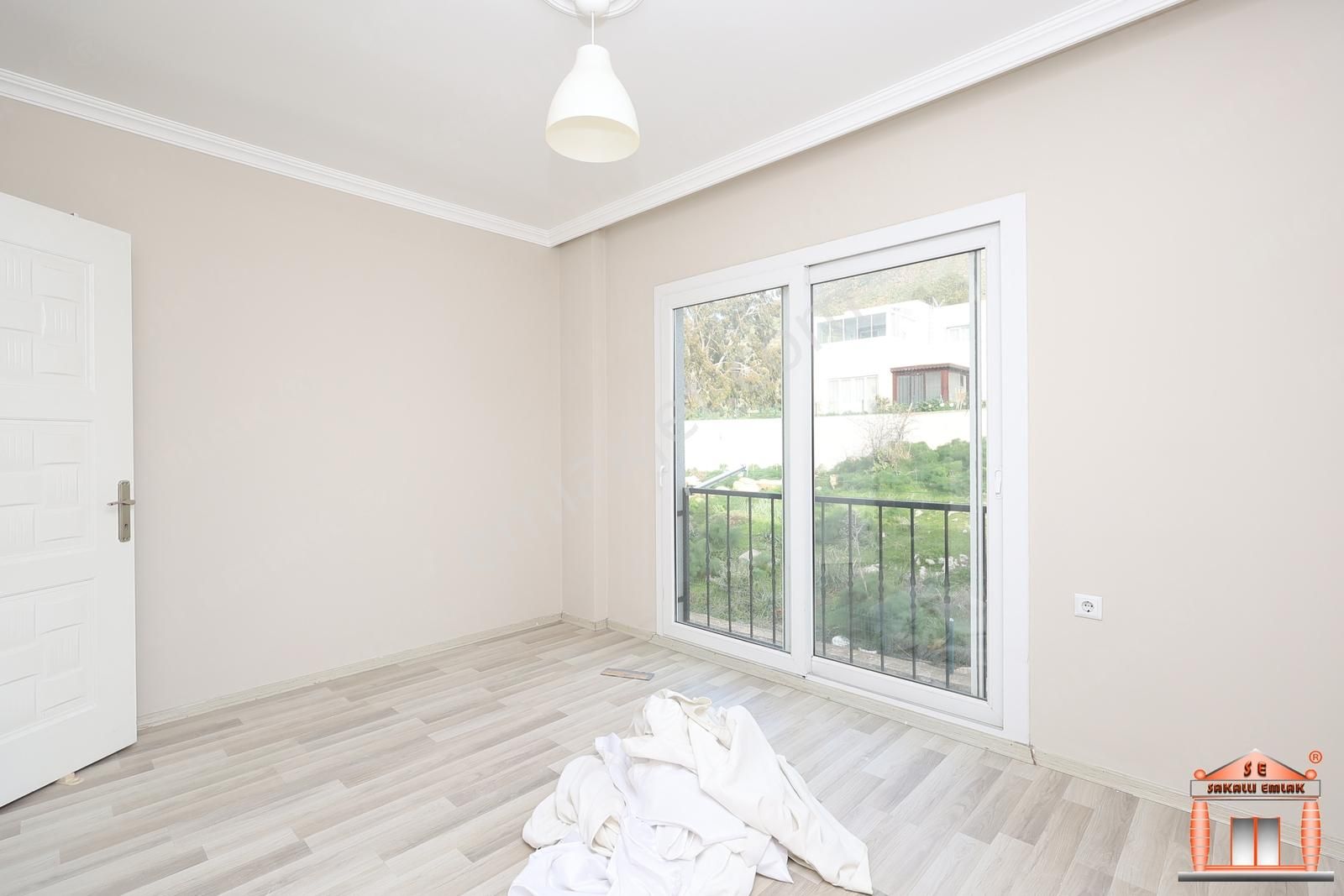 ️s-a-k-a-l-l-ı-dan Akyarlarda Bahçeli Kiralık Dubleks - Görsel 13