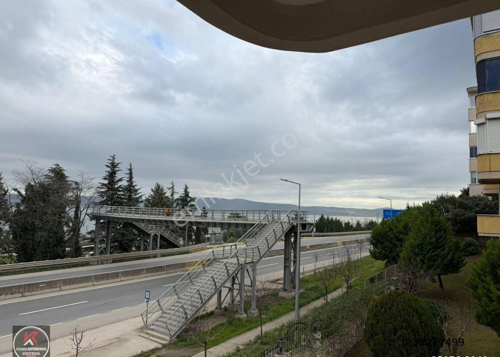Karamürsel Kayacık’ta Deniz Manzaralı Satılık 3+1 İskanlı Daire | Site İçi - Görsel 7