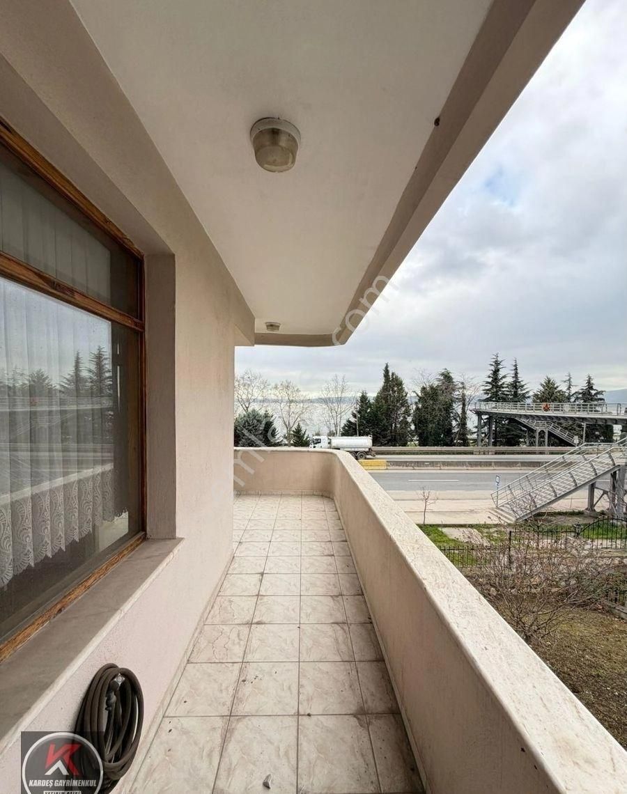 Karamürsel Kayacık’ta Deniz Manzaralı Satılık 3+1 İskanlı Daire | Site İçi - Görsel 19