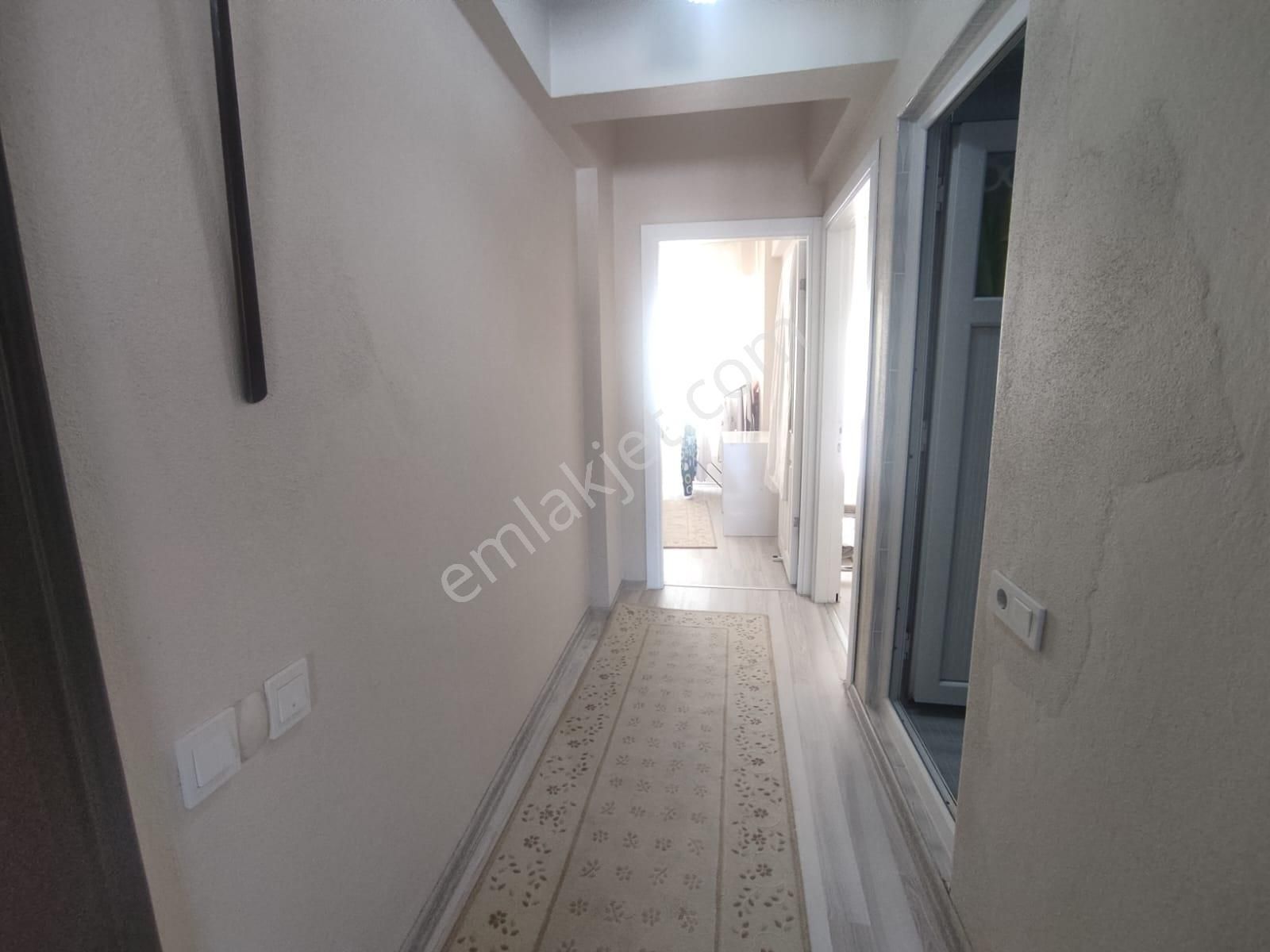 Yakamoz Emlak` Tan Kumlada Satılık 2+1 Havuzlu Eşyalı Daire - Görsel 8