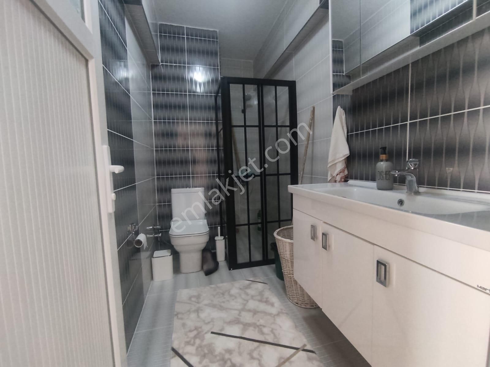 Yakamoz Emlak` Tan Kumlada Satılık 2+1 Havuzlu Eşyalı Daire - Görsel 12